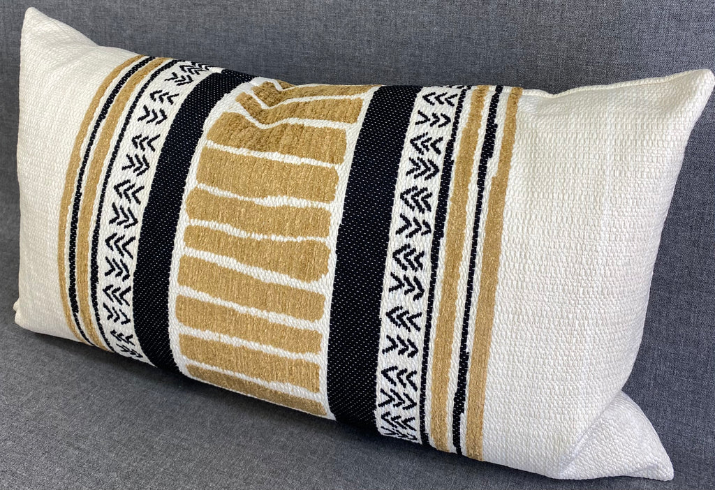 Luxury Lumbar Pillow – 24" × 14" – Cholula Black