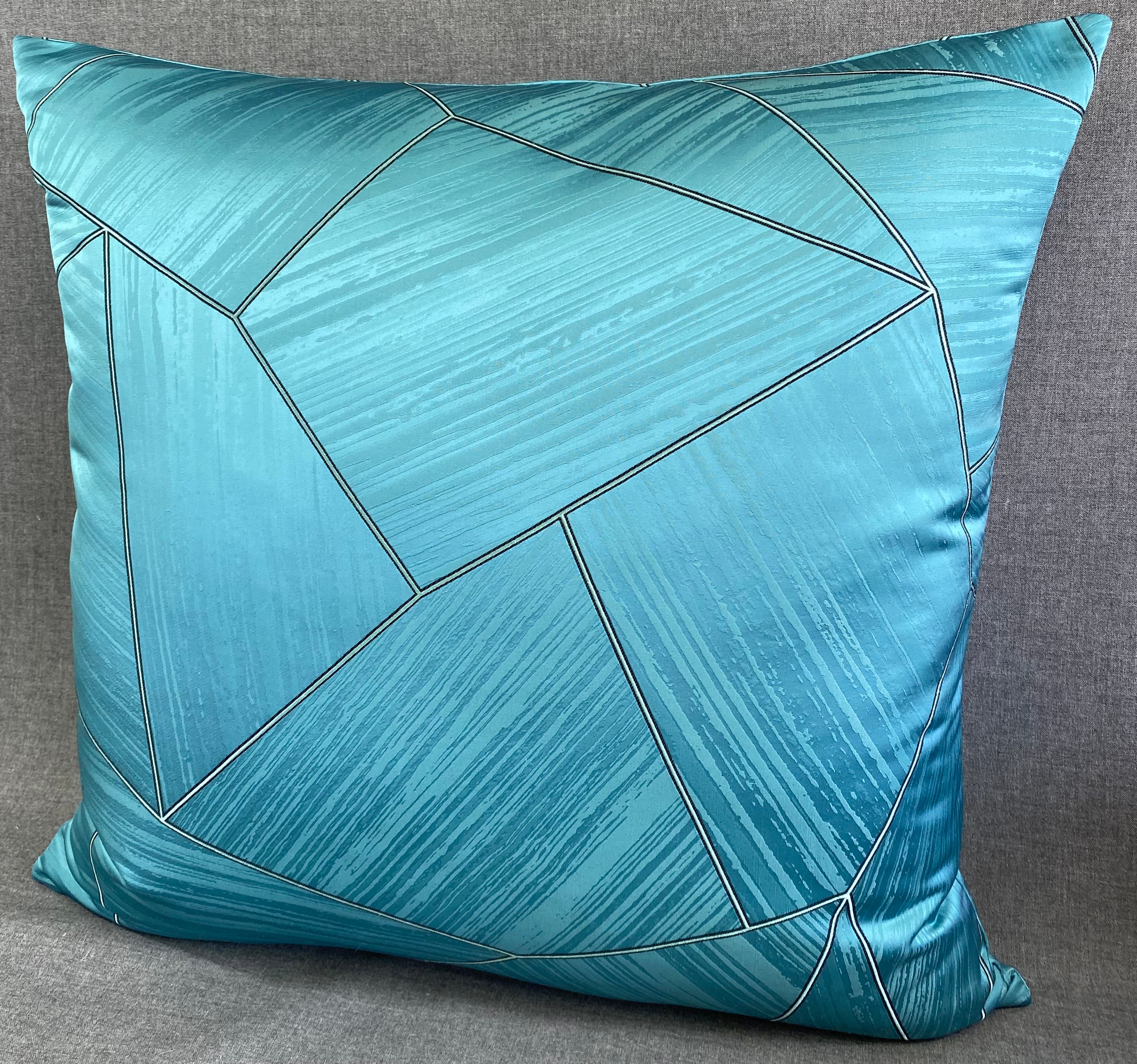 Luxury Pillow - 24" x 24" - Eclectic Line Aqua