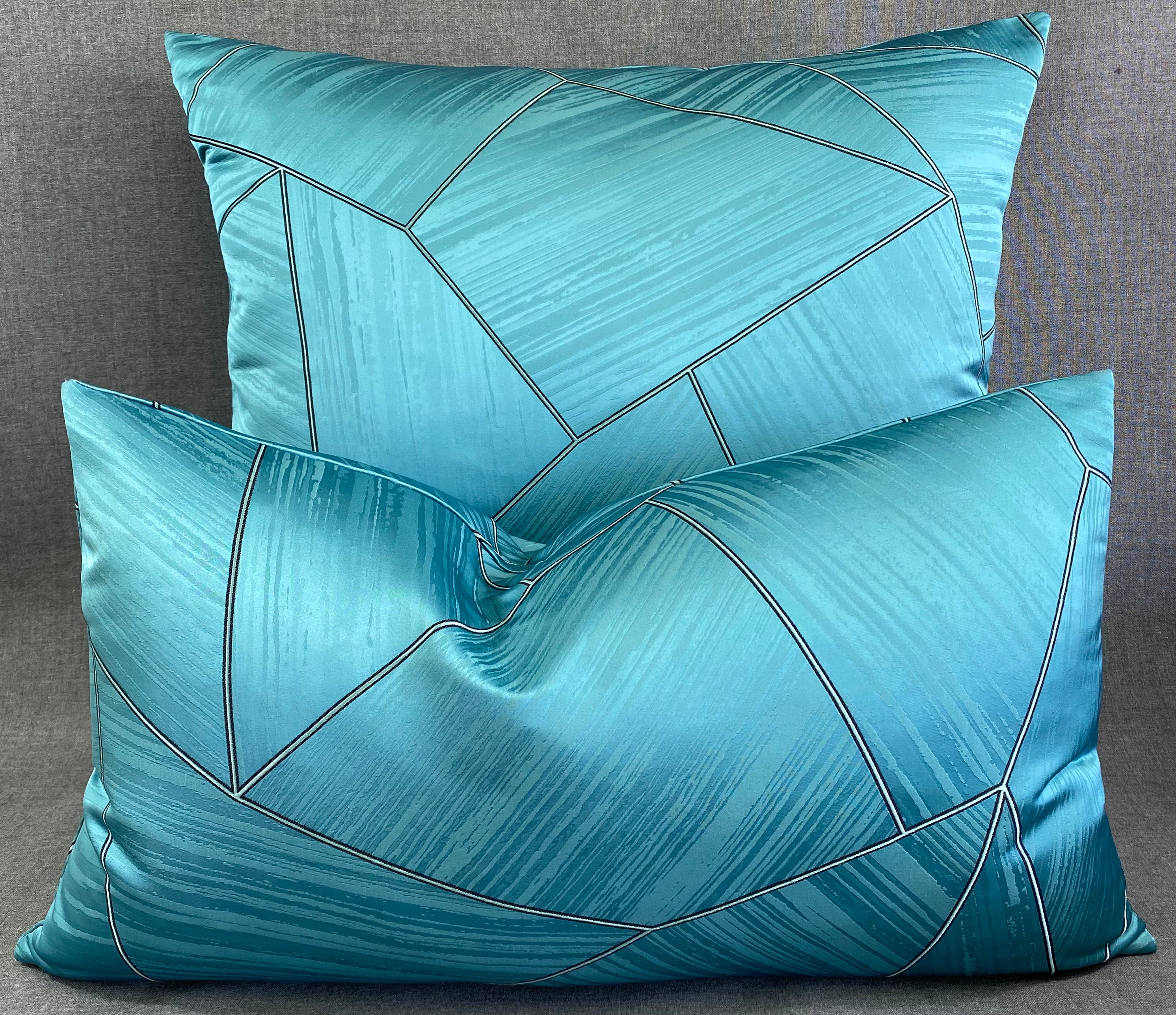 Luxury Pillow - 24" x 24" - Eclectic Line Aqua
