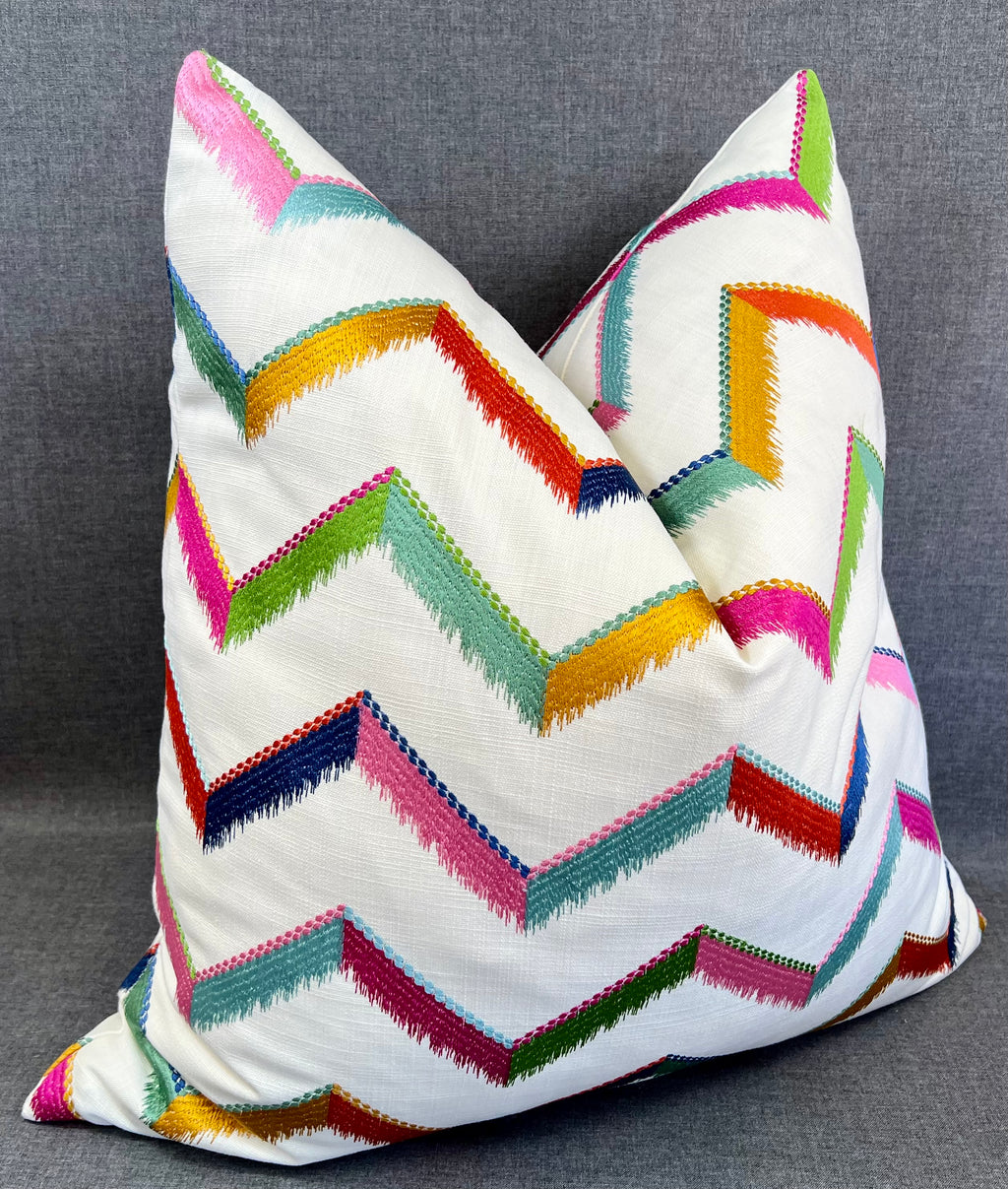 Luxury Pillow – 24" × 24" – Chevron Confetti