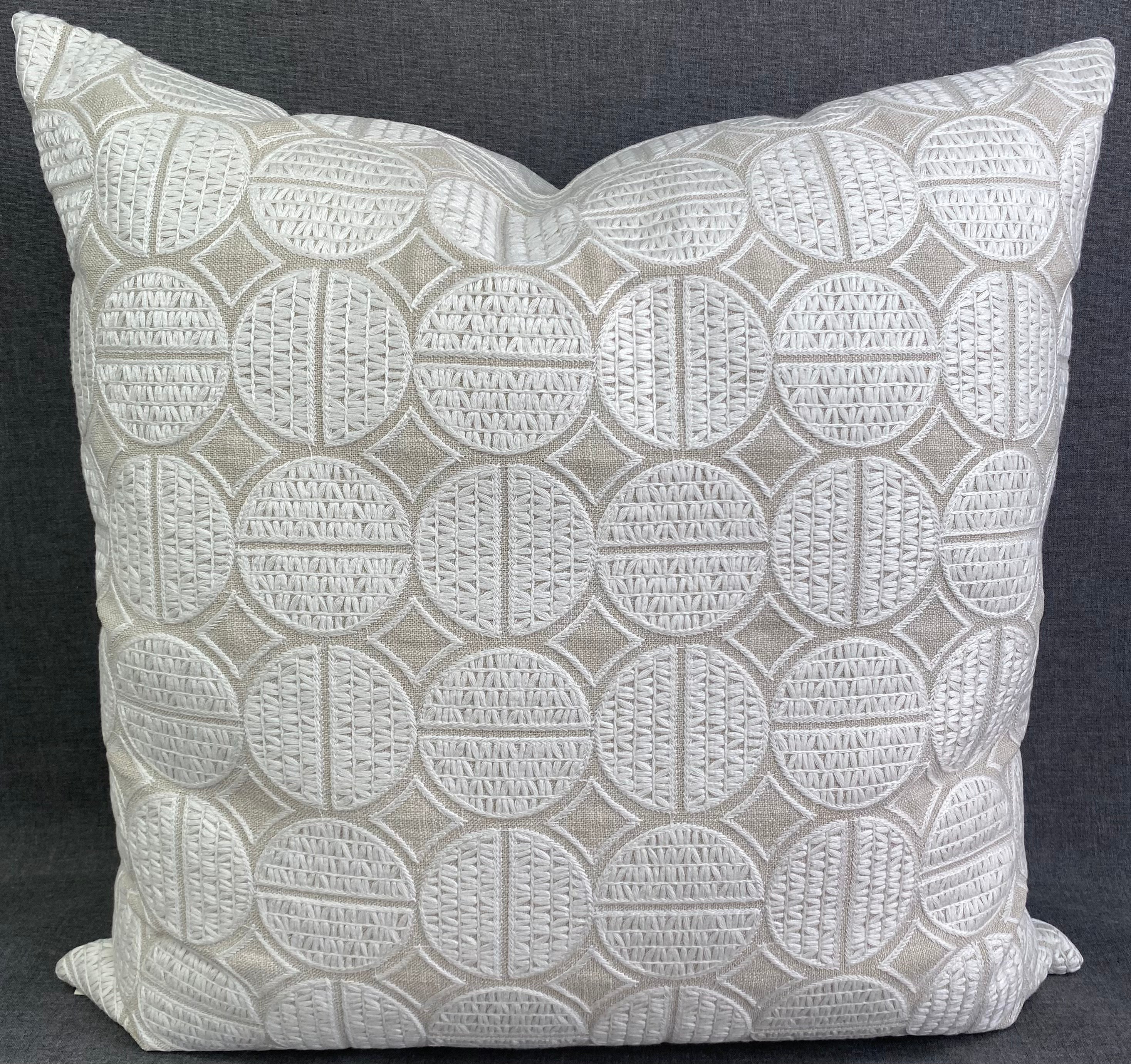 Luxury Pillow - 24" x 24" - Medallions Oyster