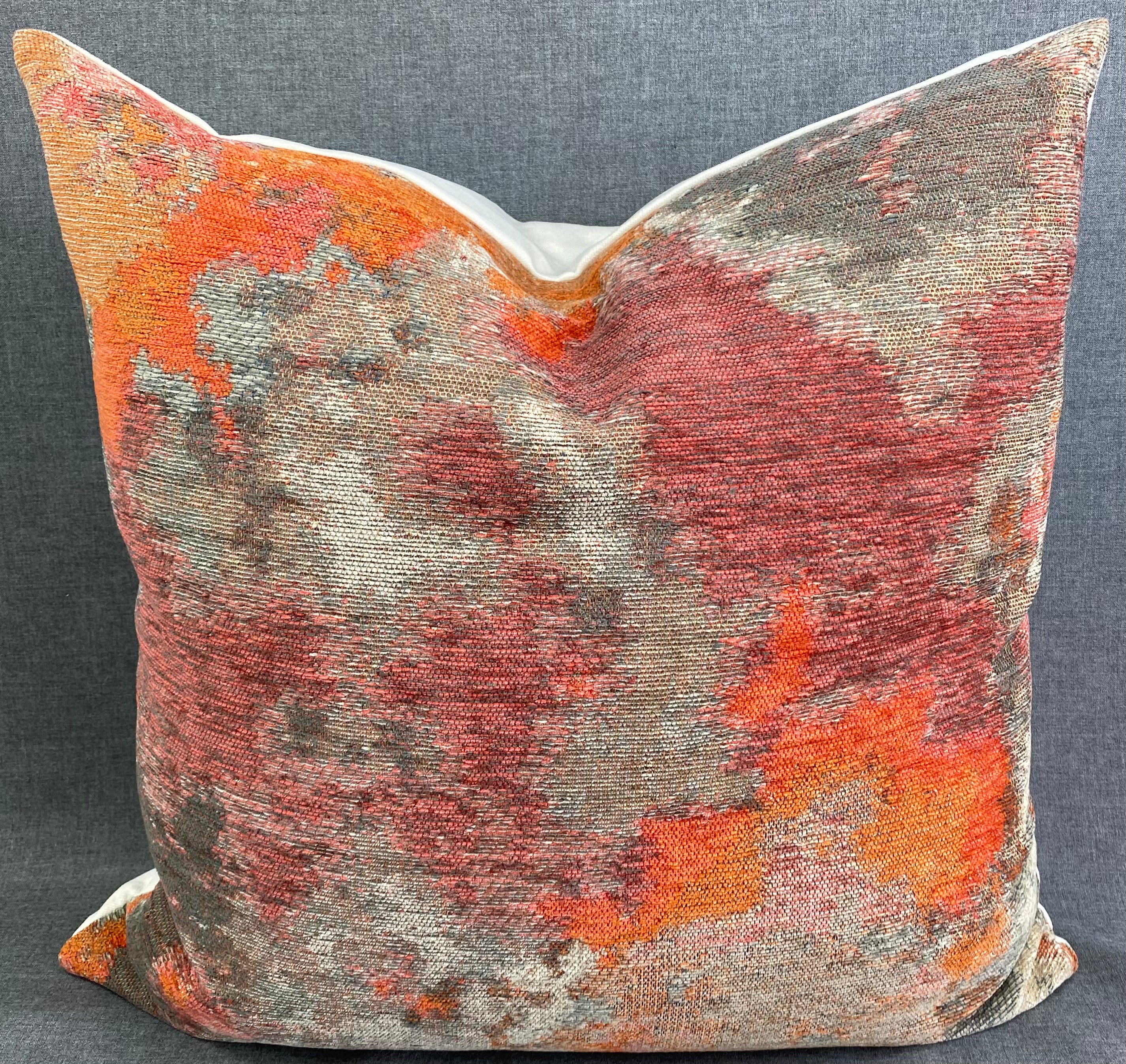 Luxury Pillow - 24" x 24" - Spraypaint