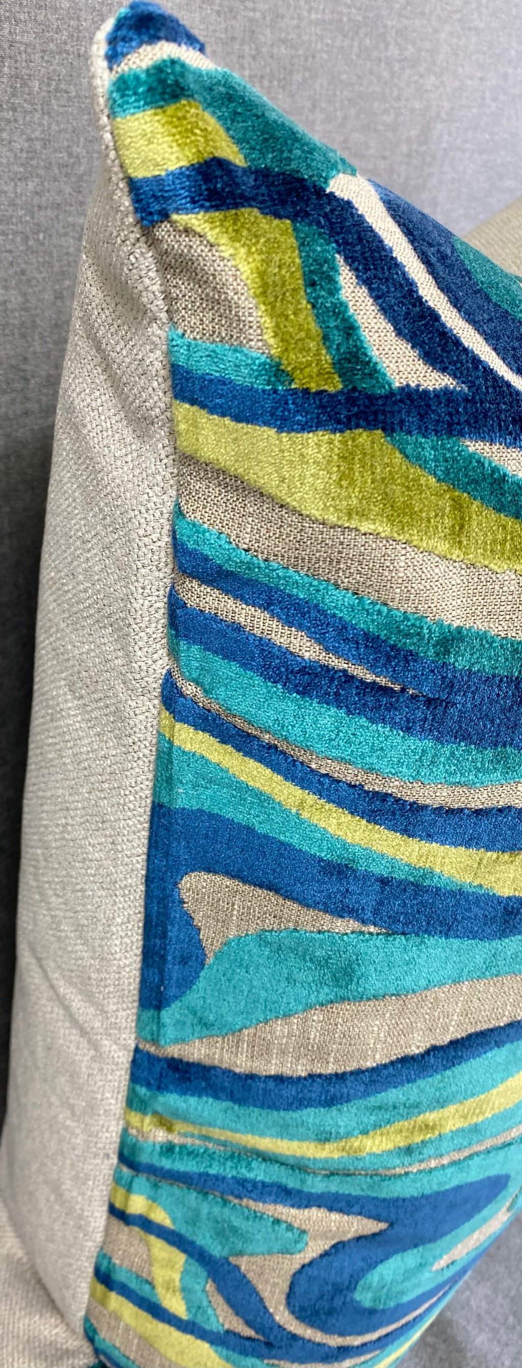 Luxury Pillow - 24" x 24" - Sway Blue