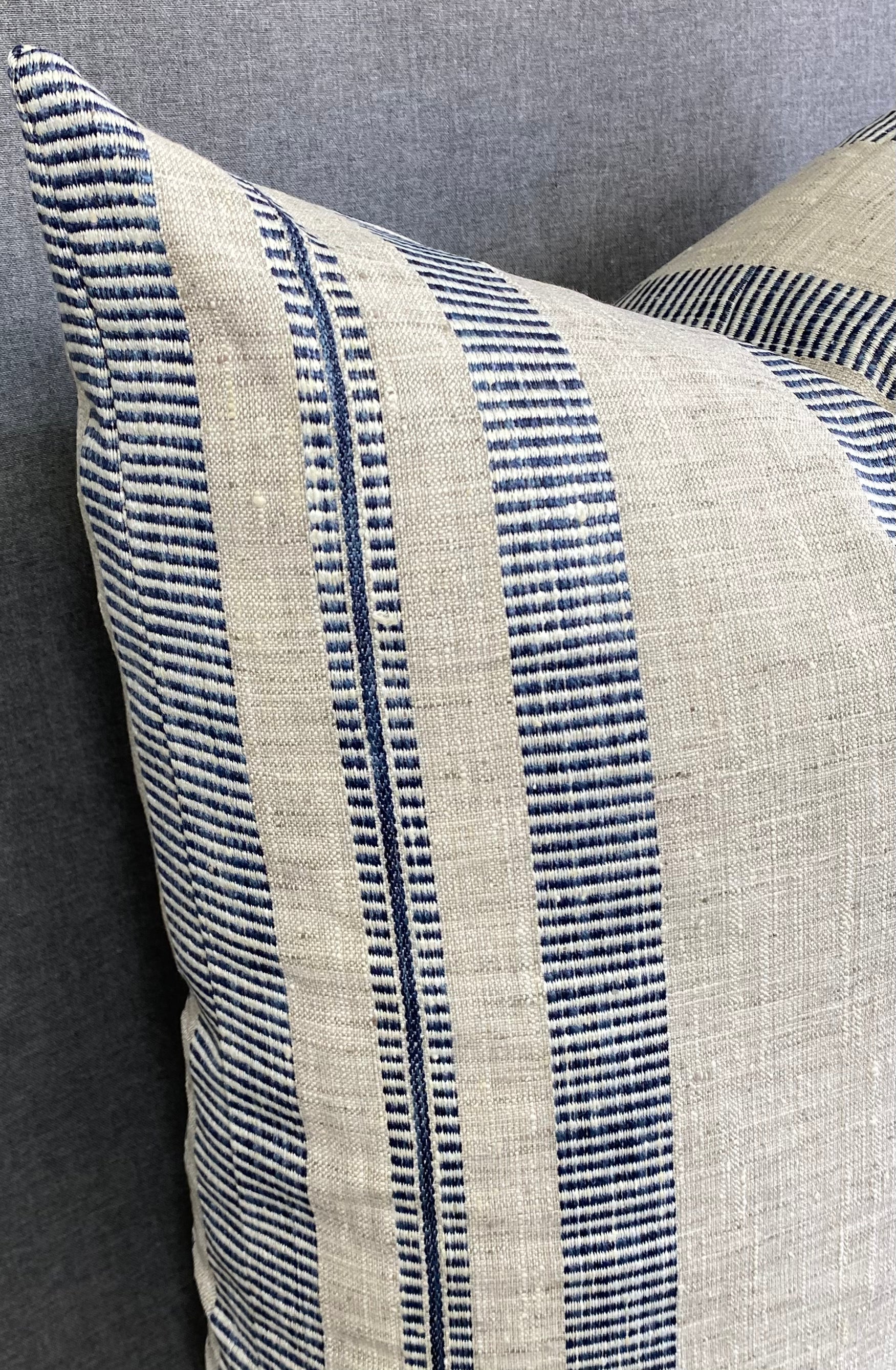 Luxury Pillow - 24" x 24" - Double Issue Indigo