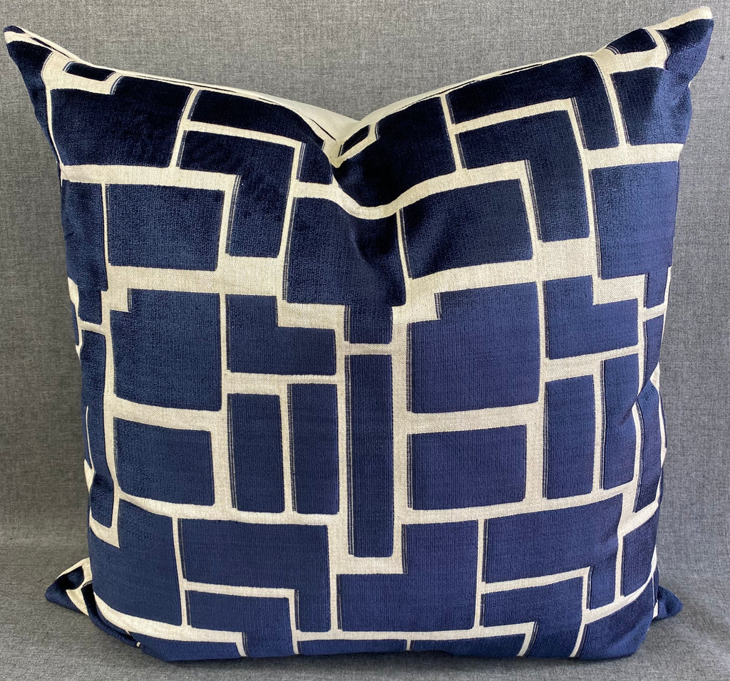 Luxury Pillow - 24" x 24" - Aura Navy