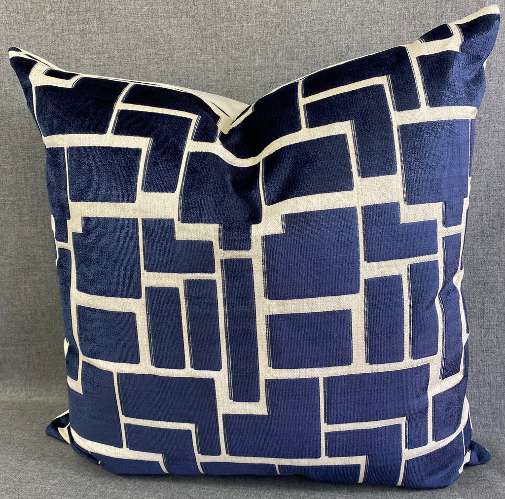 Luxury Pillow - 24" x 24" - Aura Navy