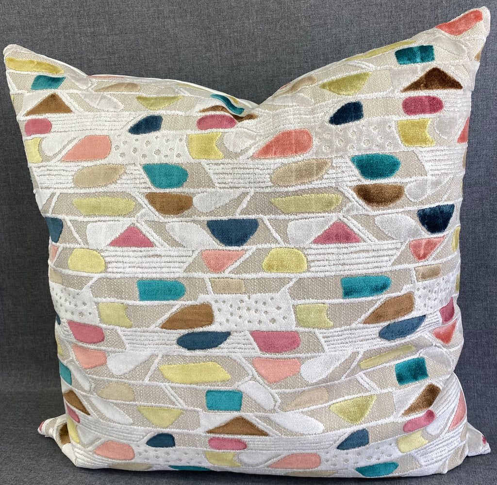 Luxury Pillow – 24" × 24" – Waldo