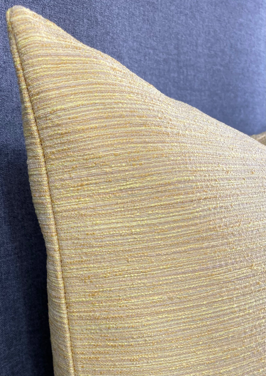 Luxury Pillow - 24" x 24" - Daffodil