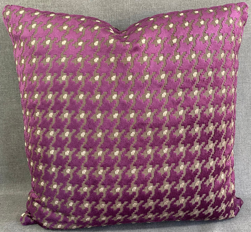 Luxury Pillow - 24" x 24"- Houndstooth Royal
