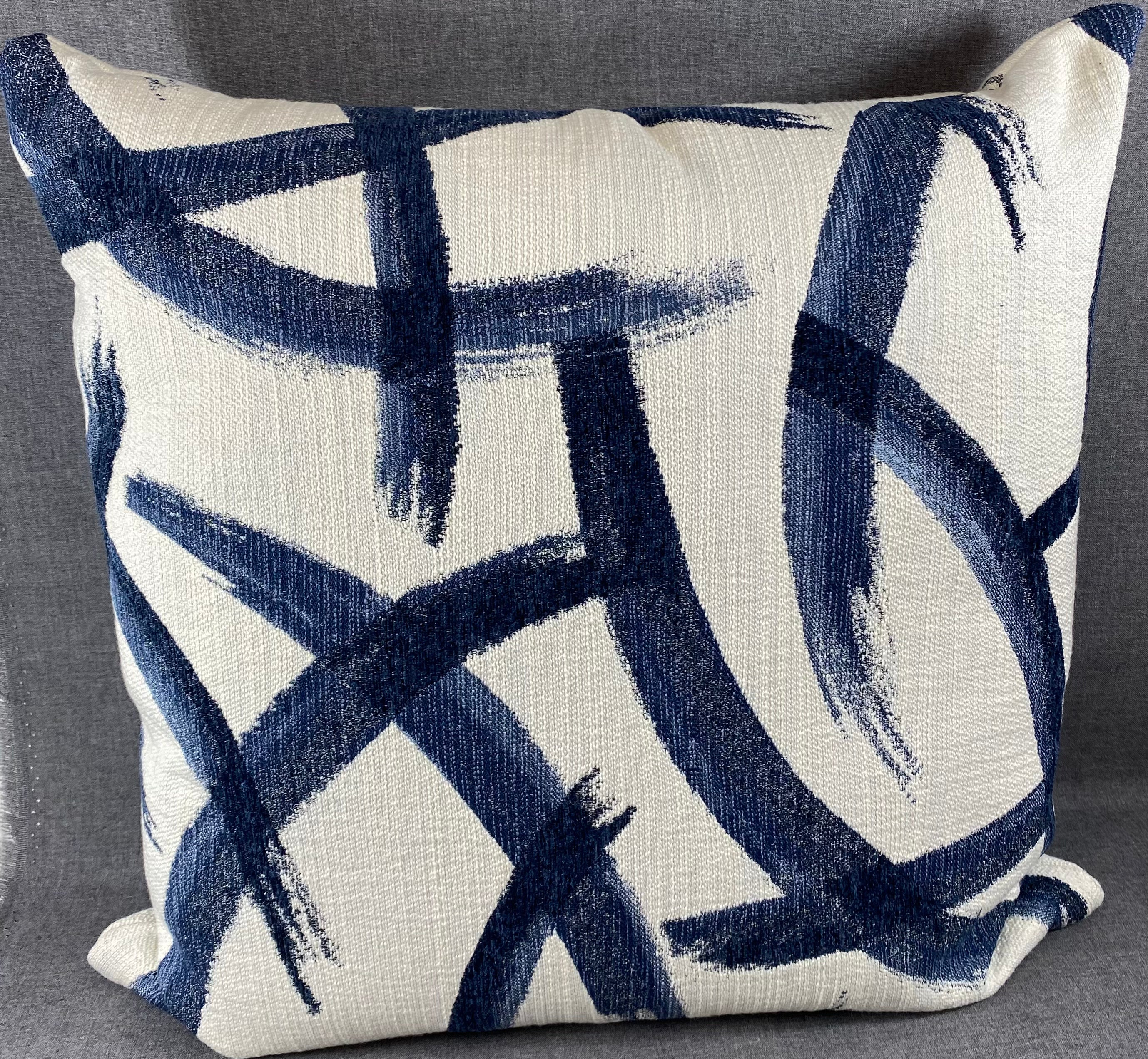 Luxury Pillow - 24" x 24"- Enso Indigo