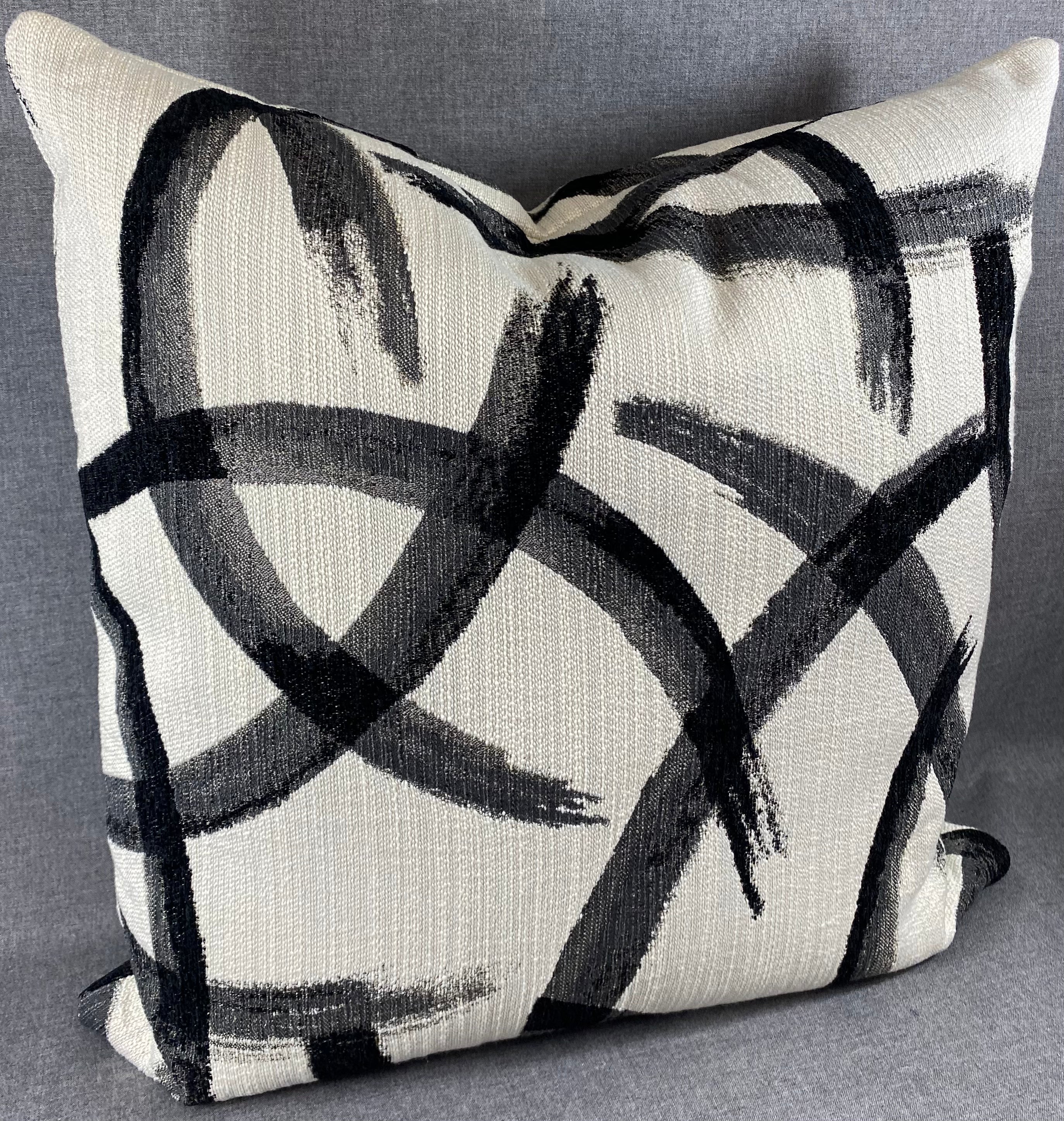 Luxury Pillow – 24" × 24" – Enso Zinc