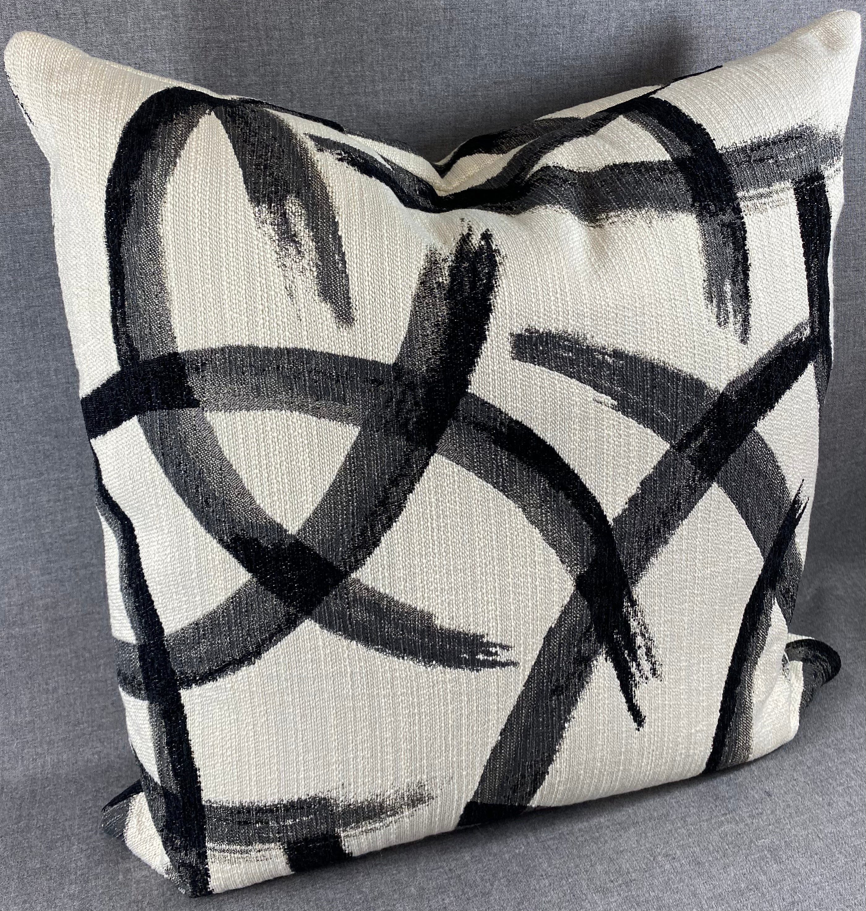 Luxury Pillow – 24" × 24" – Enso Zinc