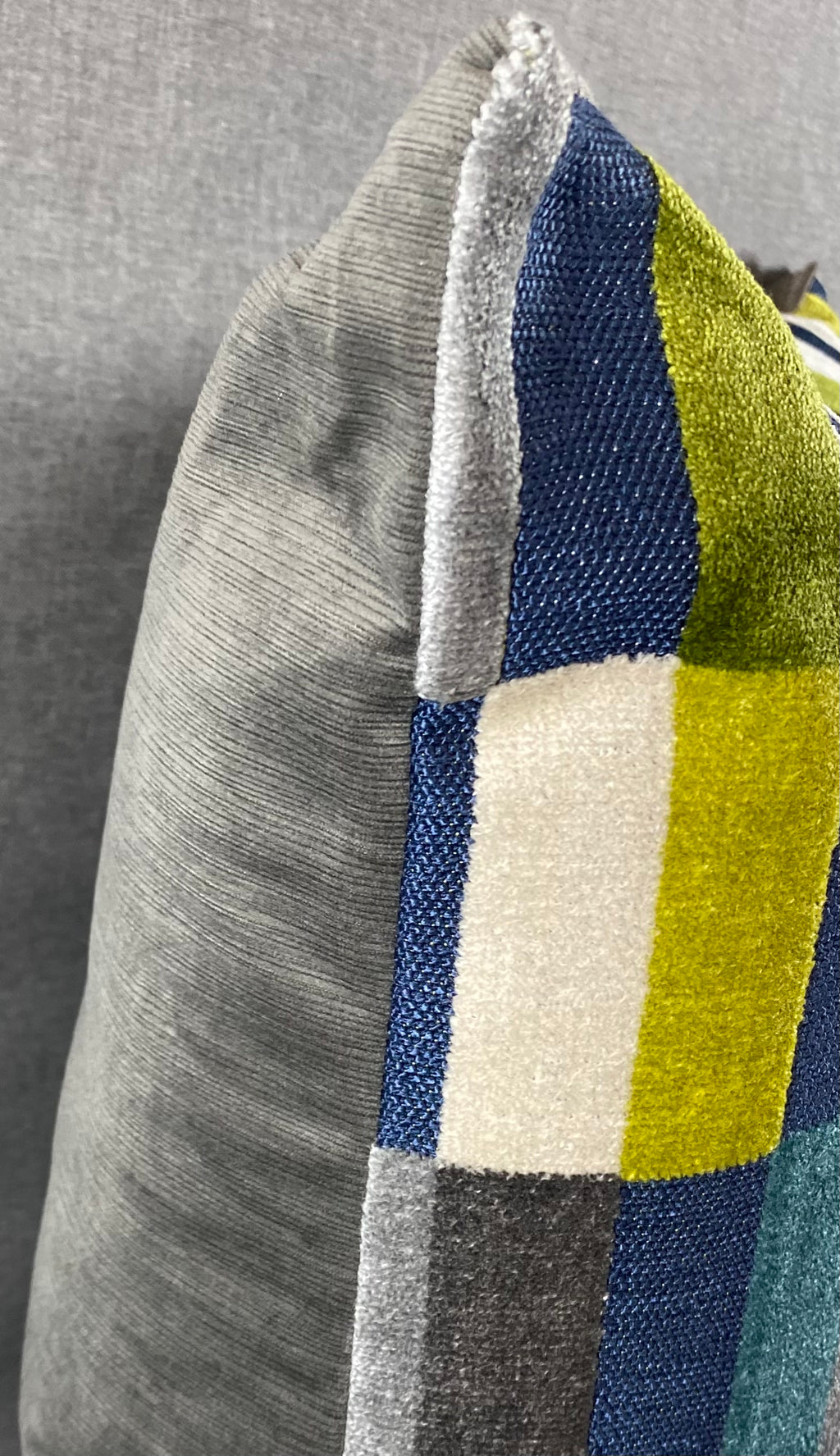 Luxury Pillow - 24" x 24" - Mod Pop - Mosaic