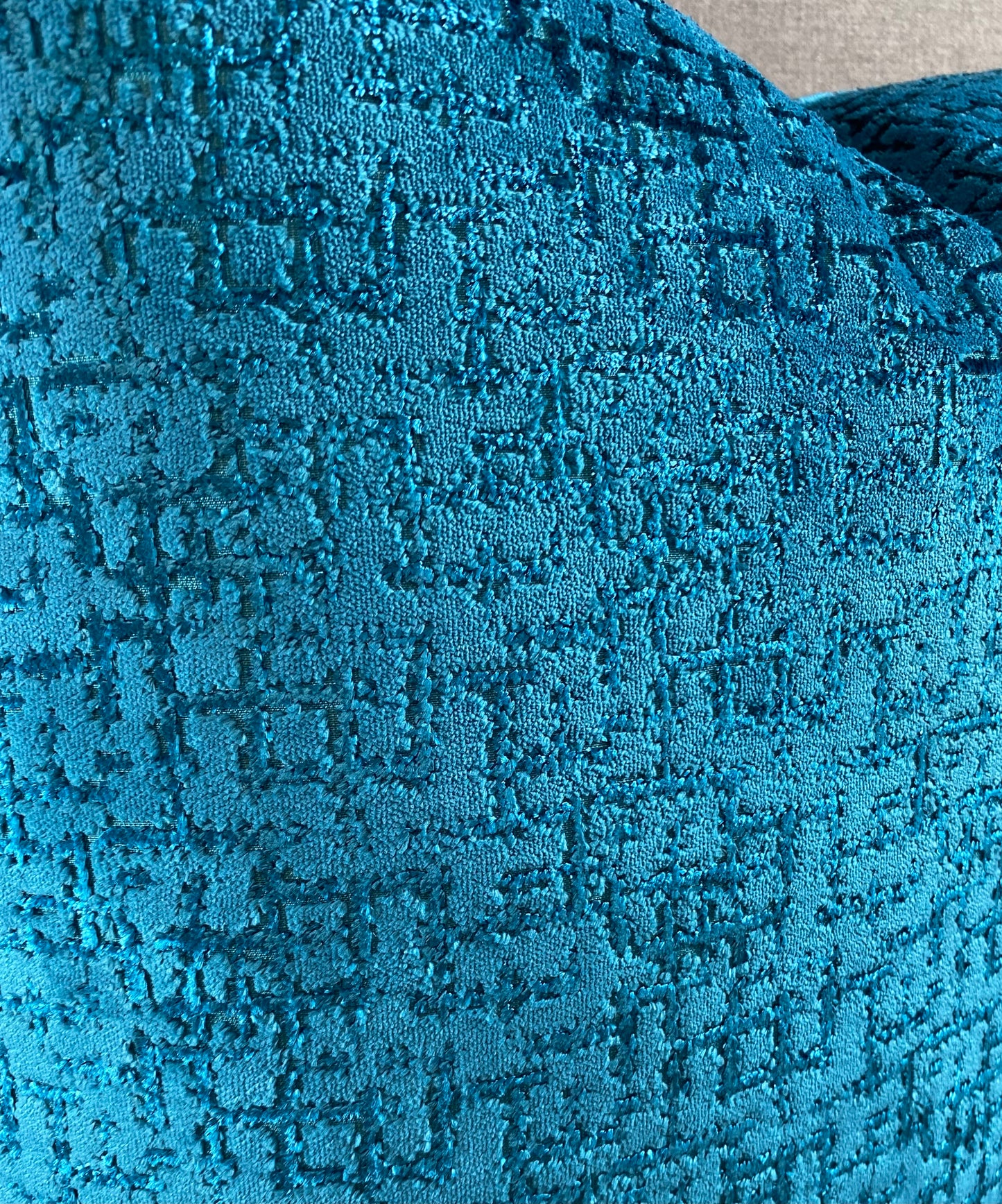 Luxury Pillow - 24" x 24" - Tetris Peacock