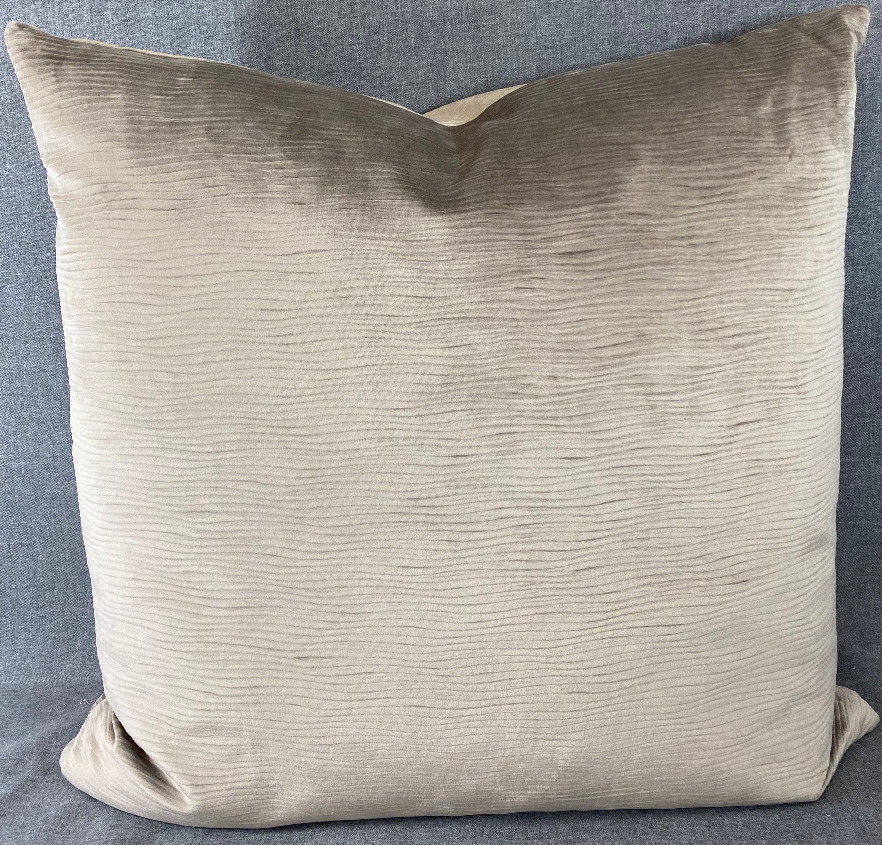 Luxury Pillow - 24” x 24” - Stream Mushroom