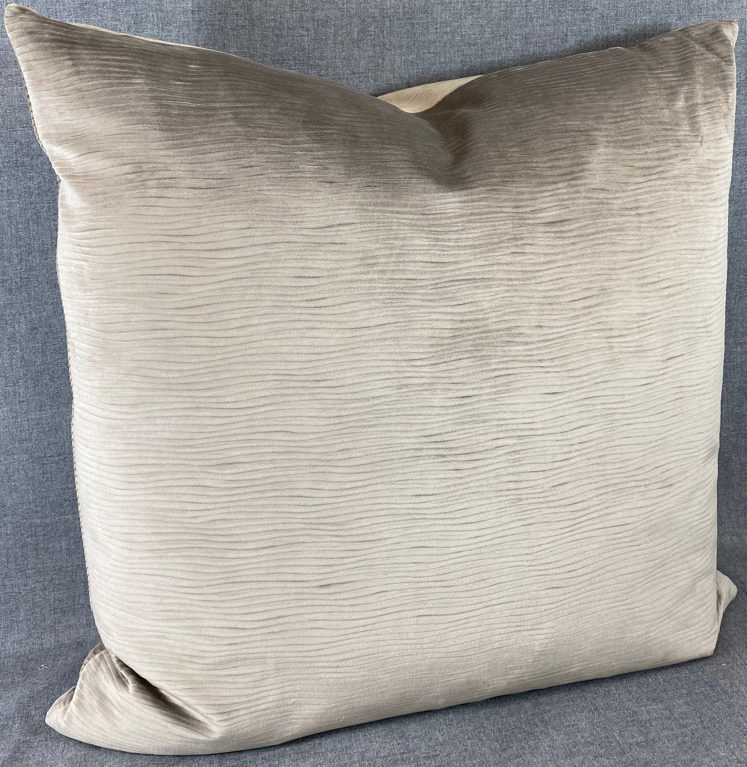 Luxury Pillow - 24” x 24” - Stream Mushroom