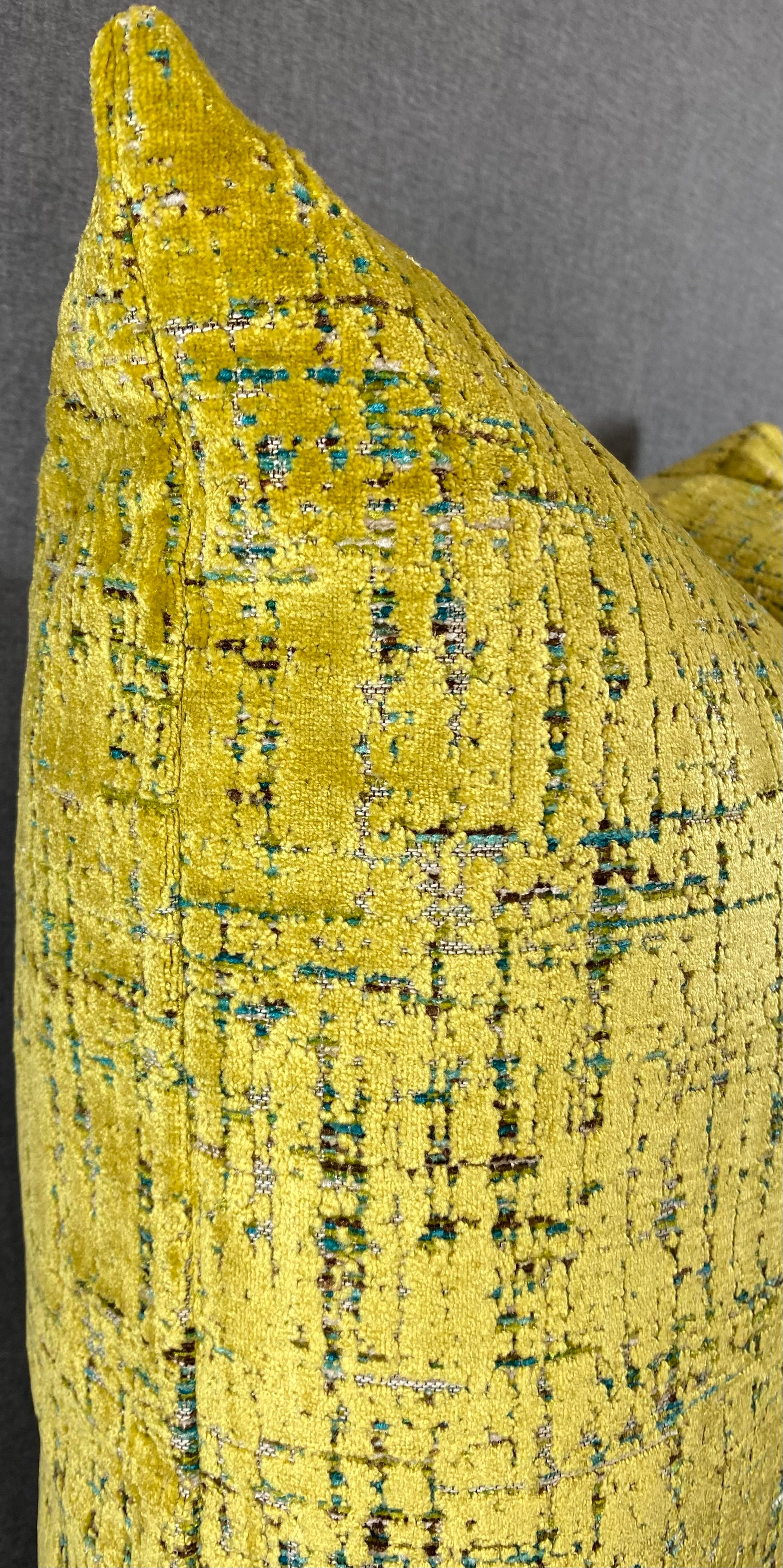 Luxury Pillow – 24" × 24" – Moonstruck Sulfur