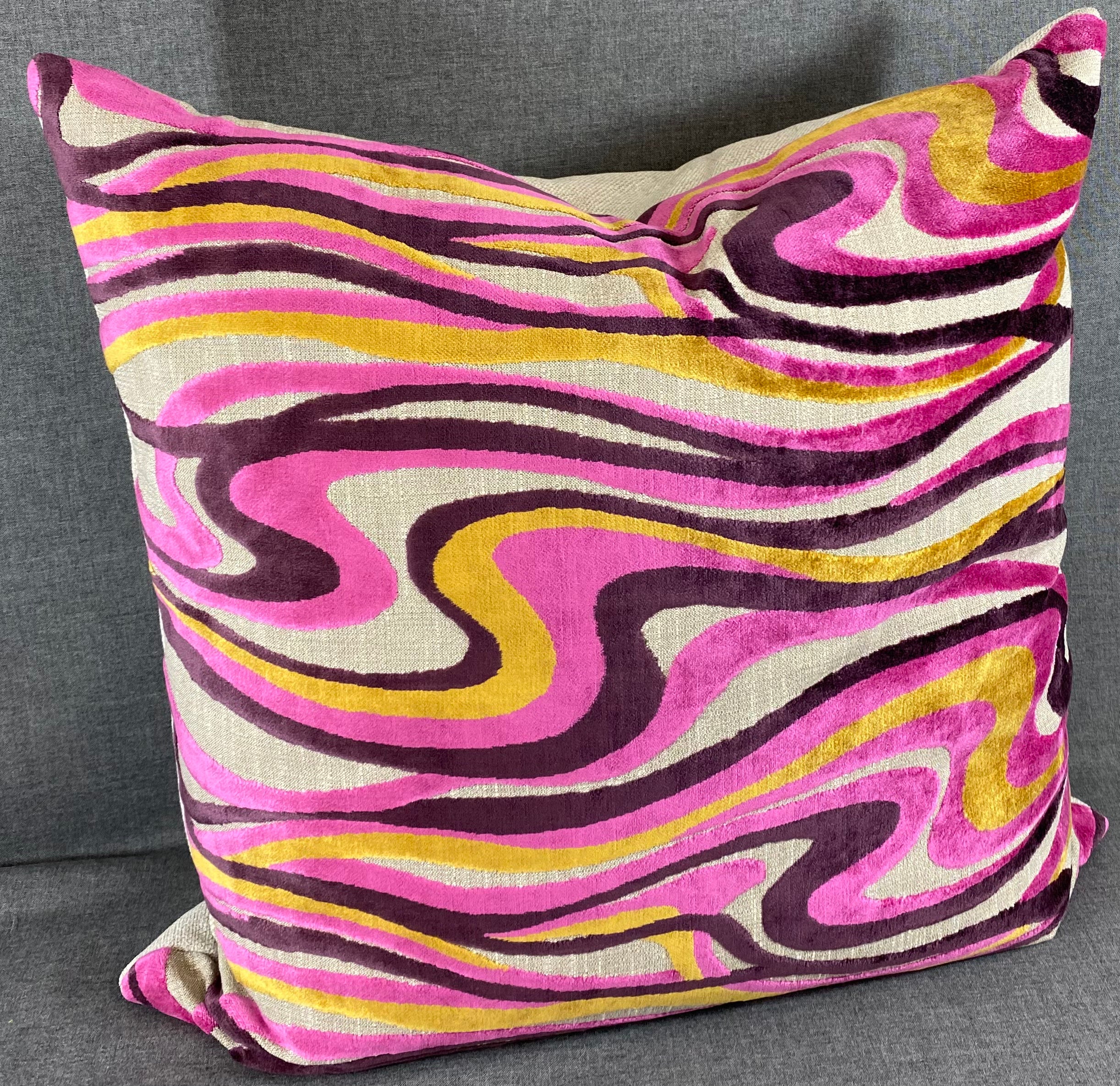 Luxury Pillow - 24" x 24"- Sway Fuchsia