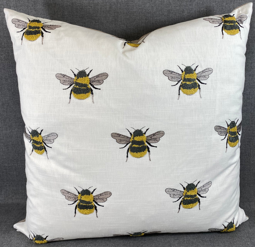 Luxury Pillow - 24" x 24" - Busy Bee White