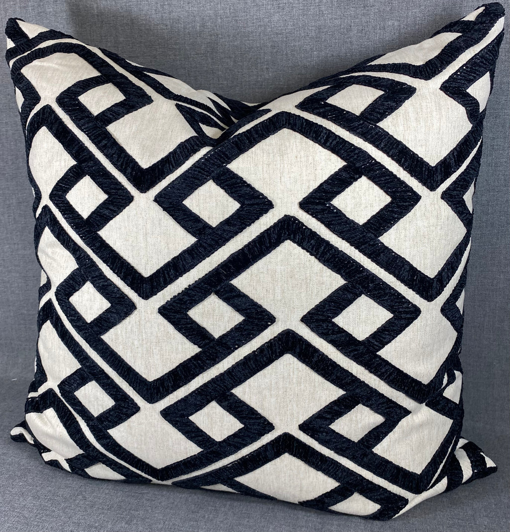Luxury Pillow - 24" x 24"- Accolade Onyx