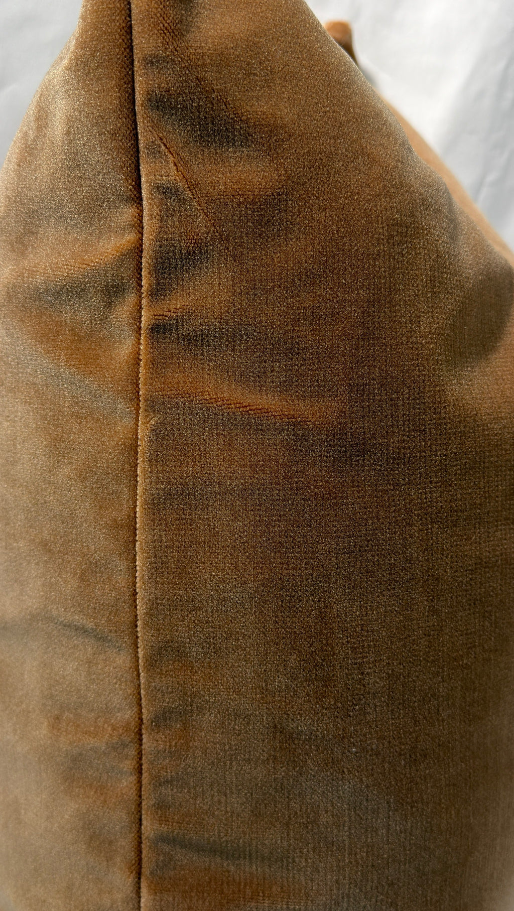 Luxury Pillow – 24" × 24" – Deveraux Cognac