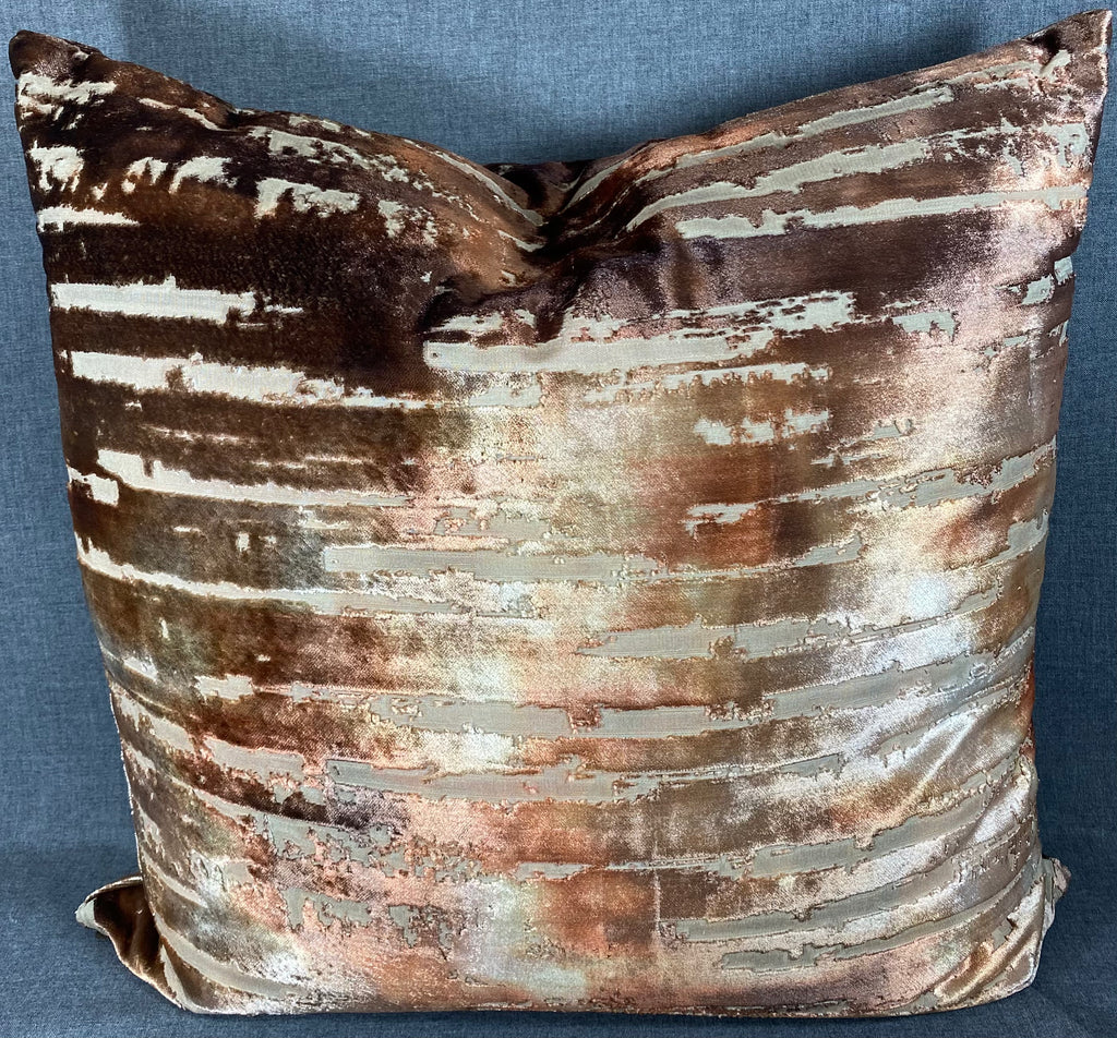 Luxury Pillow – 24" × 24" – Bonbons Caramel