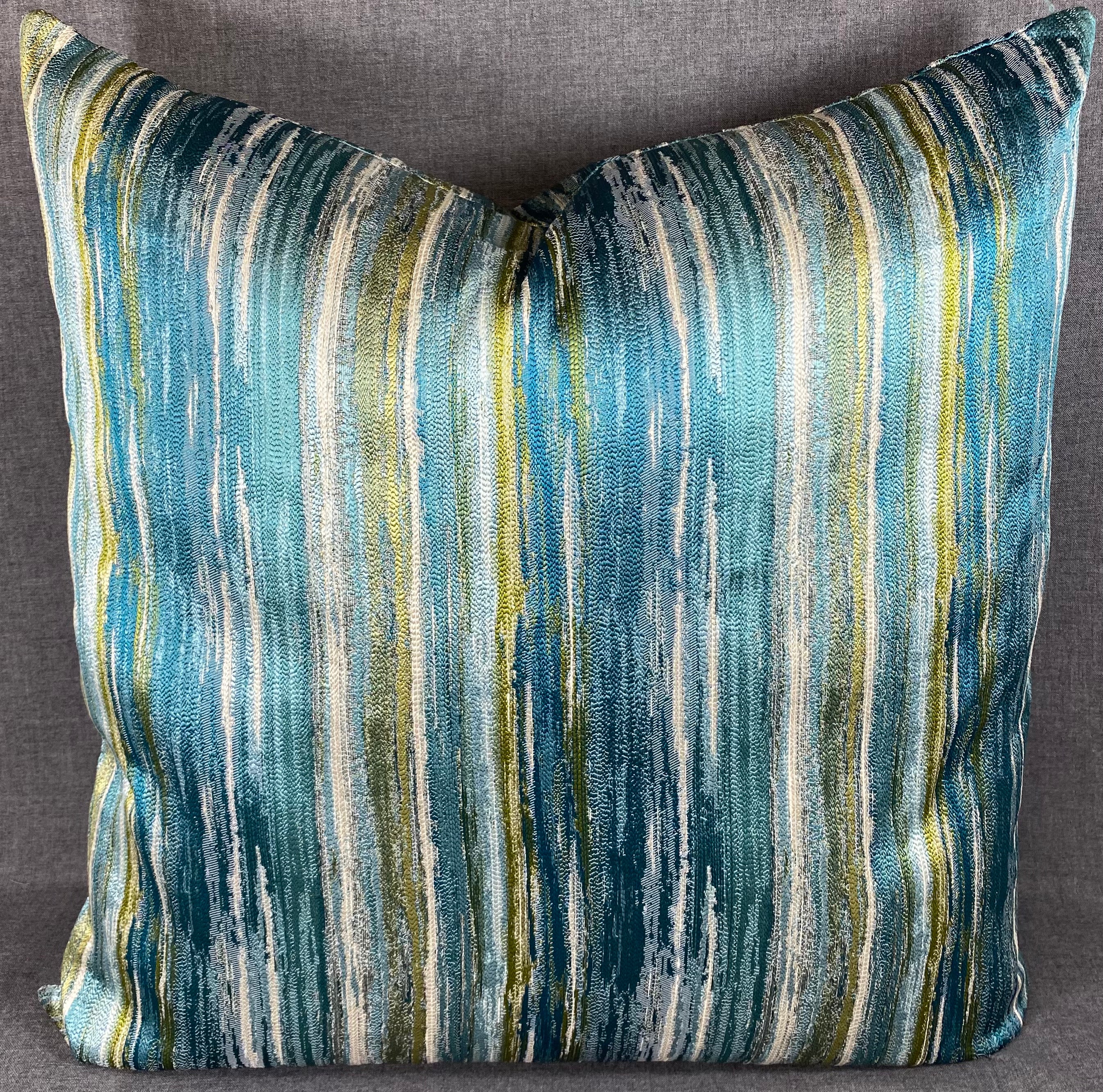 Luxury Pillow - 24" x 24" - Nimby Aqua