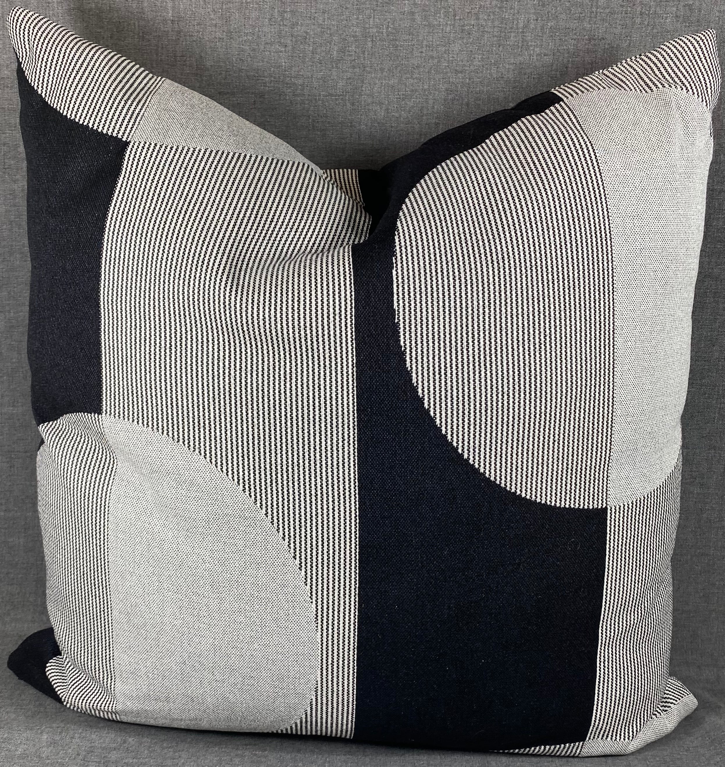 Luxury Pillow - 24" x 24" - Phases Piano