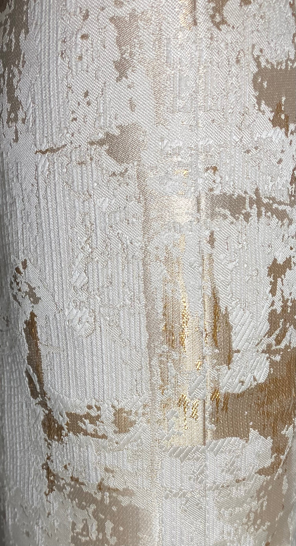 Luxury Pillow - 24" x 24" - London