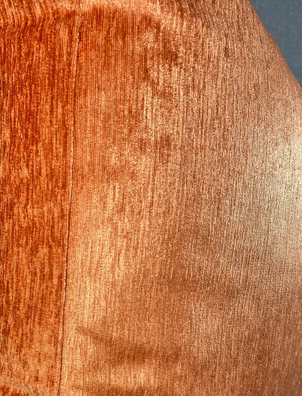 Luxury Pillow – 24" × 24" – Empress Casandra Orange