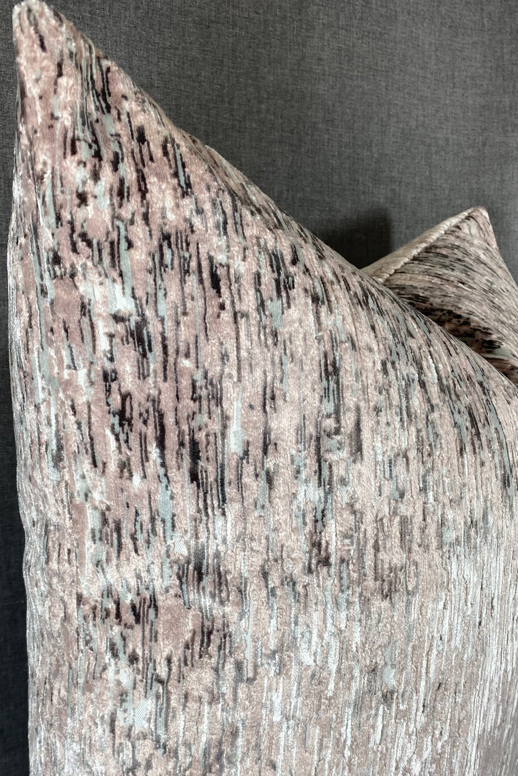 Luxury Pillow - 24" x 24"- Yanbu Blush