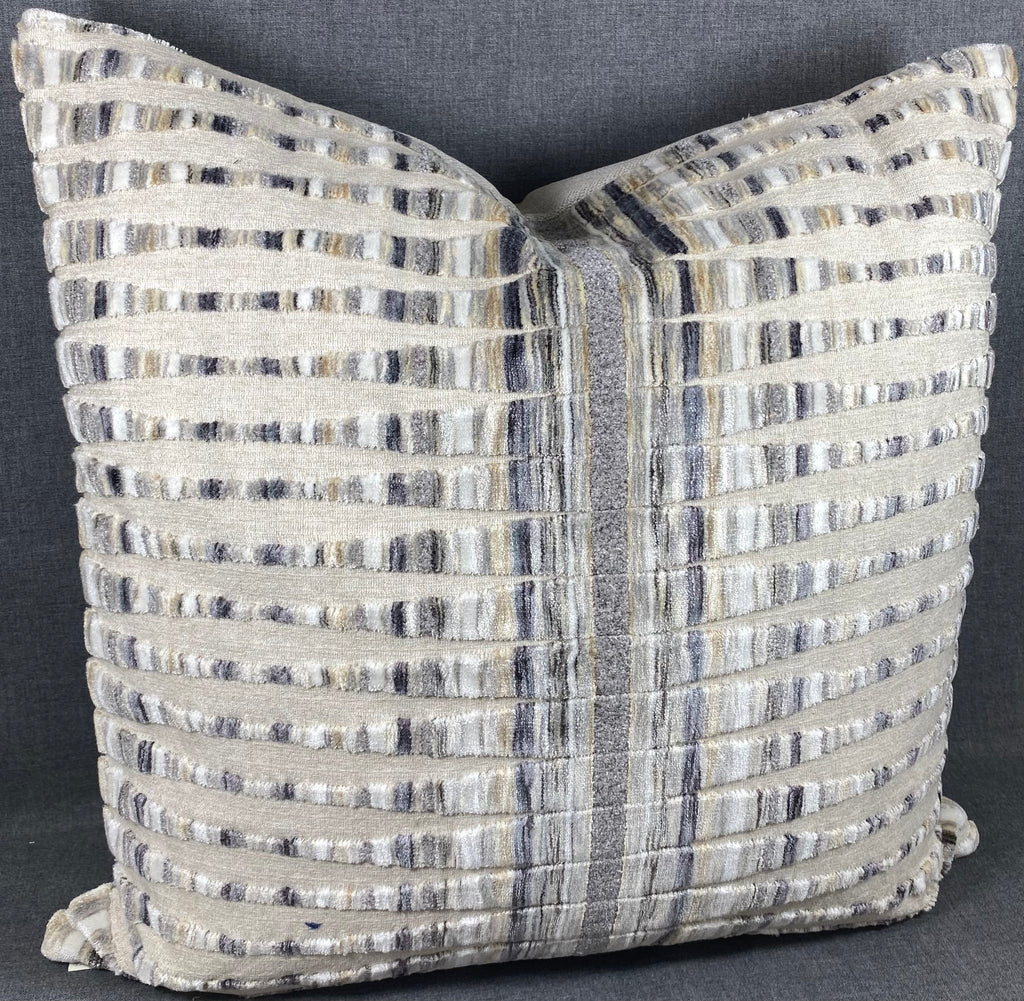 Luxury Pillow - 24" x 24" - Knock Out Sandstone