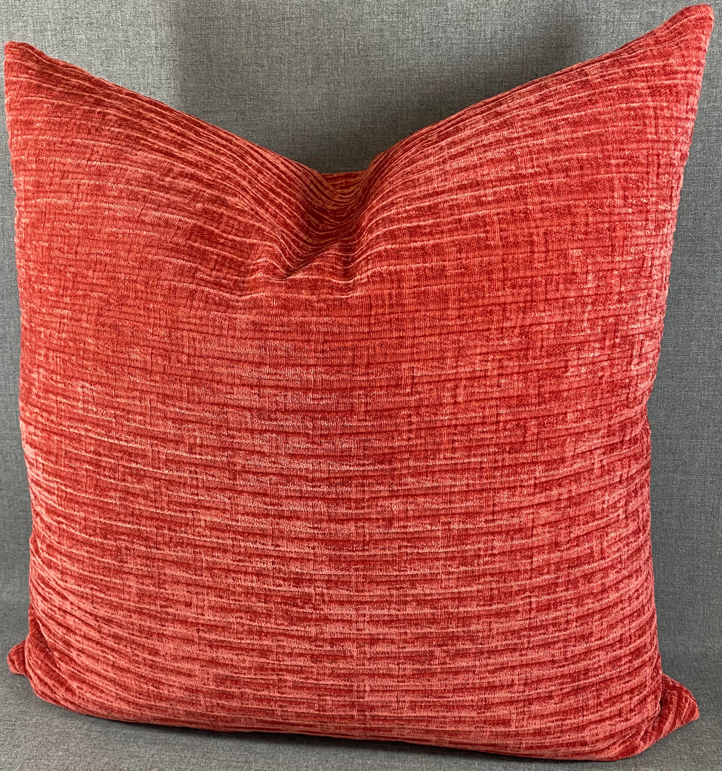 Luxury Pillow - 24" x 24"- Lift Pepper