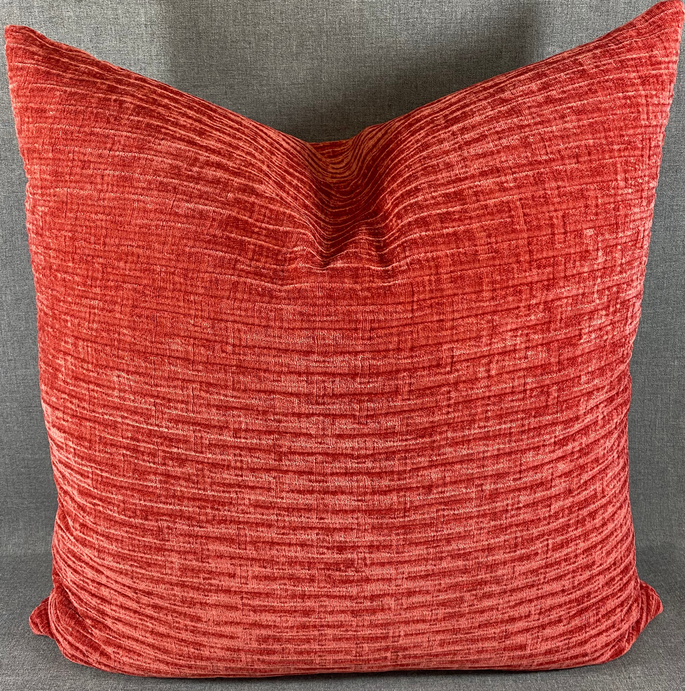 Luxury Pillow - 24" x 24"- Lift Pepper