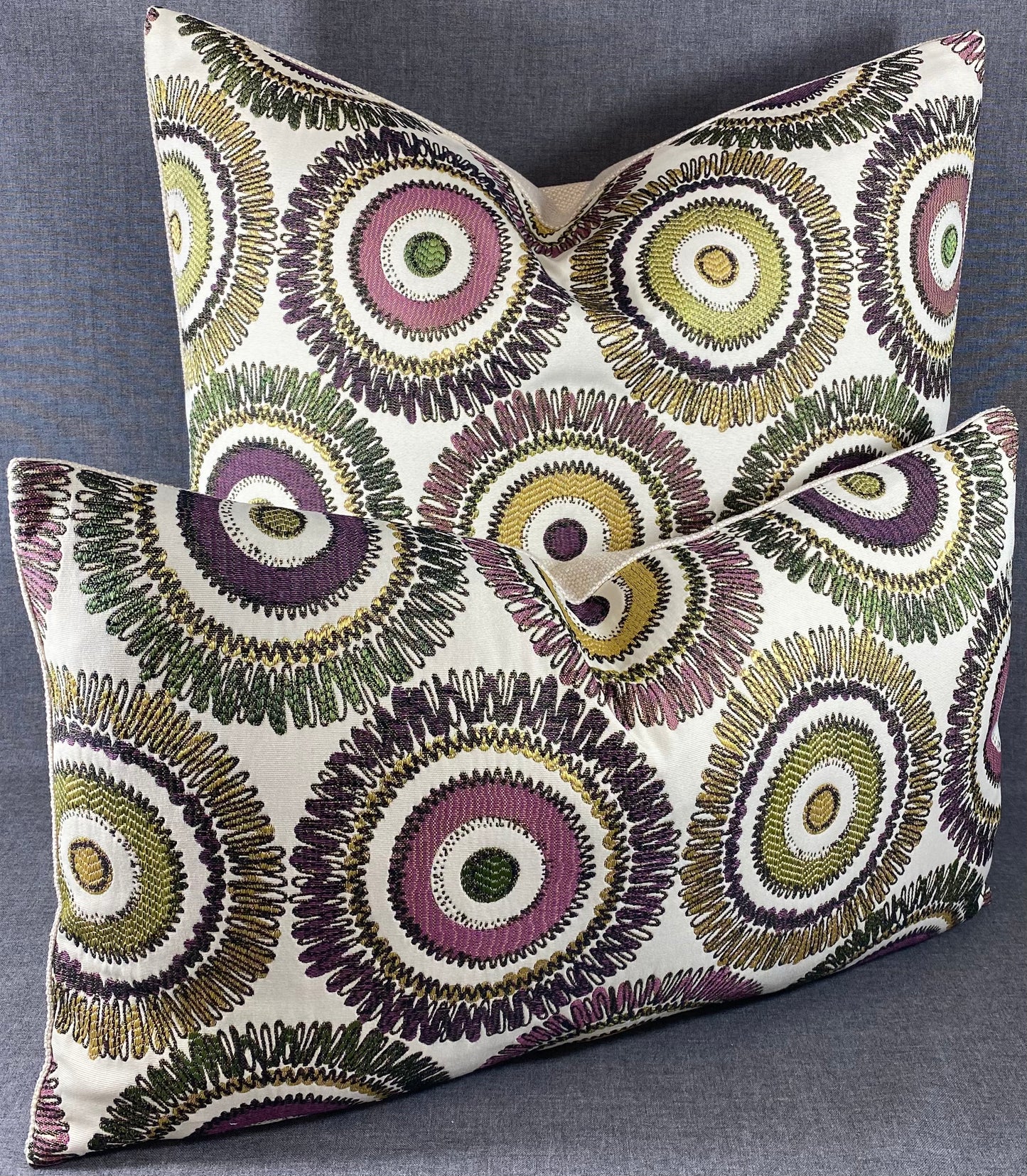 Luxury Pillow - 24” x 24” - Squiggs Purple