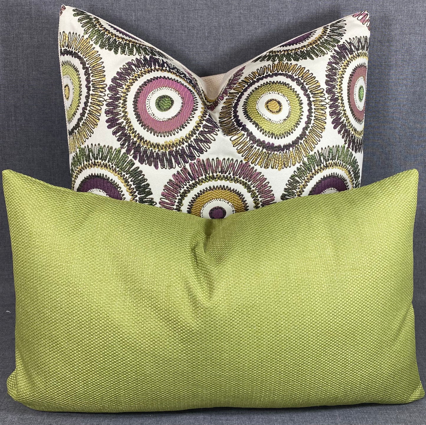 Luxury Pillow - 24” x 24” - Squiggs Purple