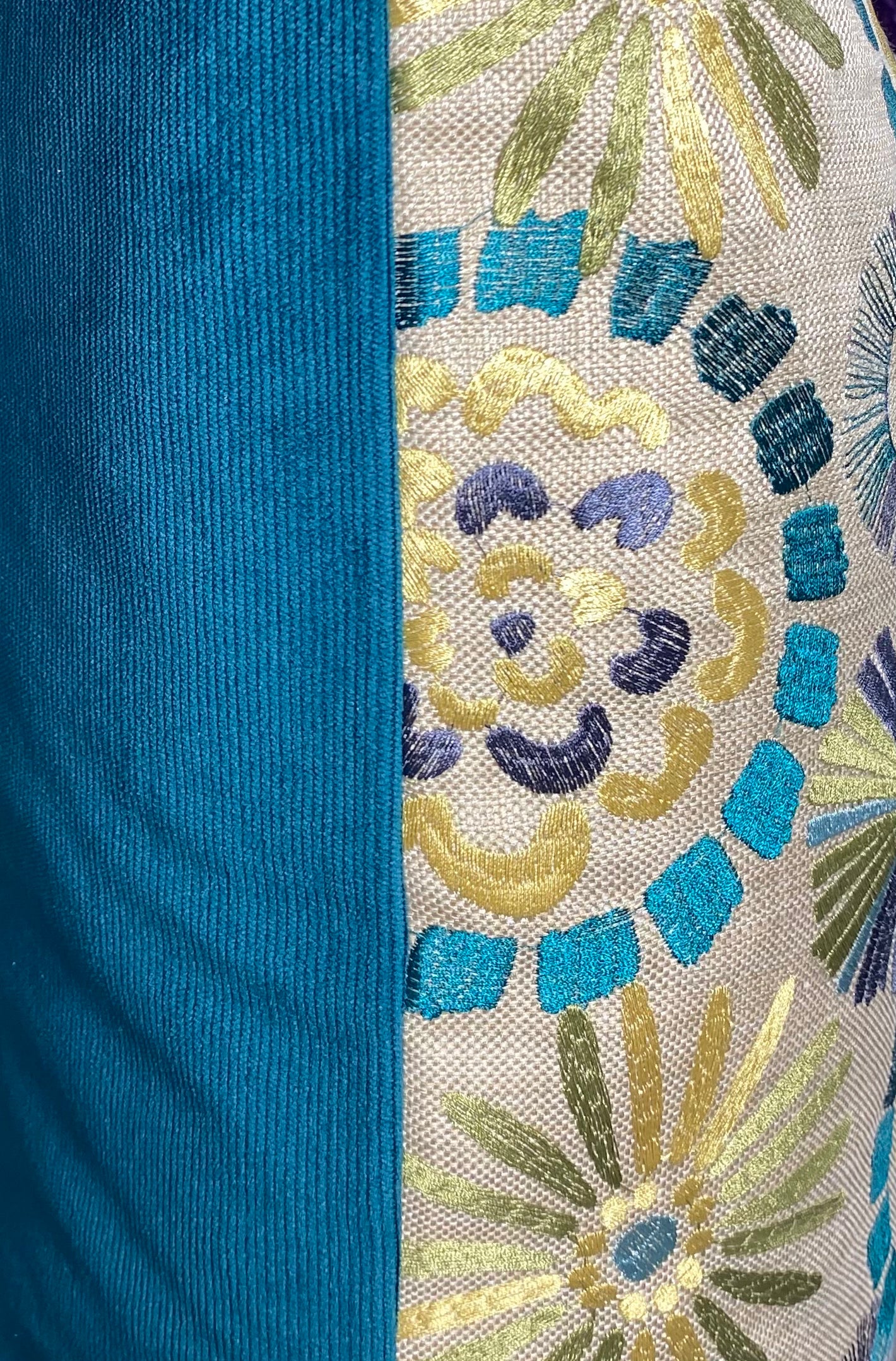 Luxury Pillow 24” x 24” - Spring Flowers