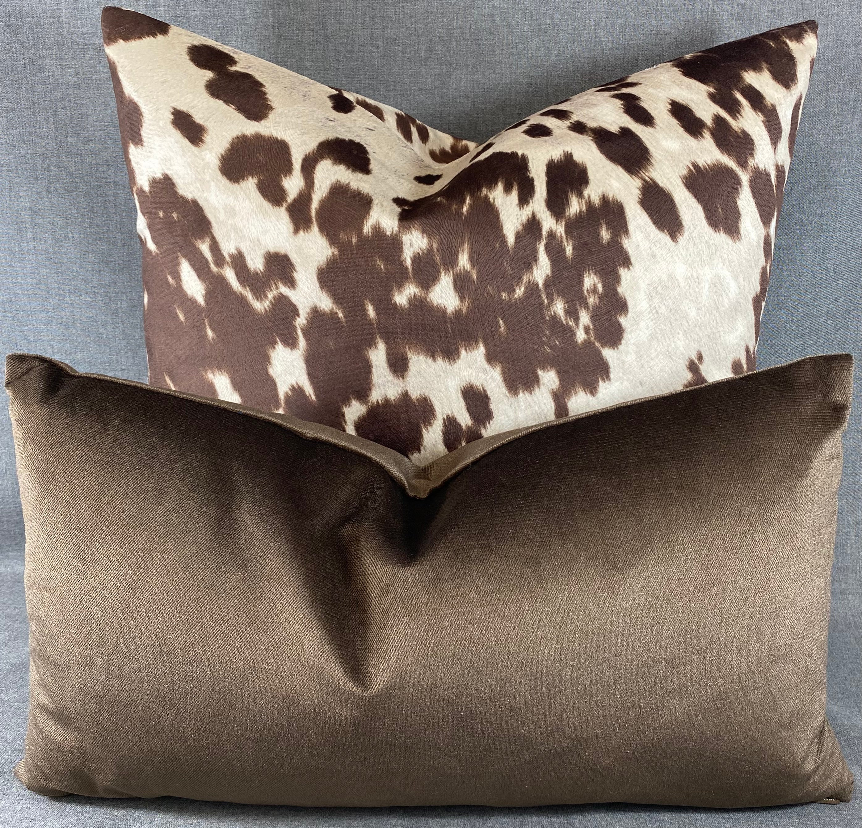 Luxury Pillow - 24" x 24"- Yellowstone Ranch Brown