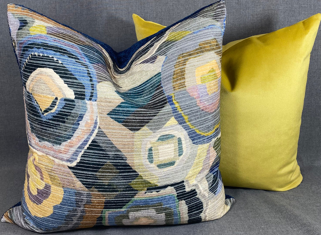 Luxury Pillow – 24" × 24" – Navy Color Bloom