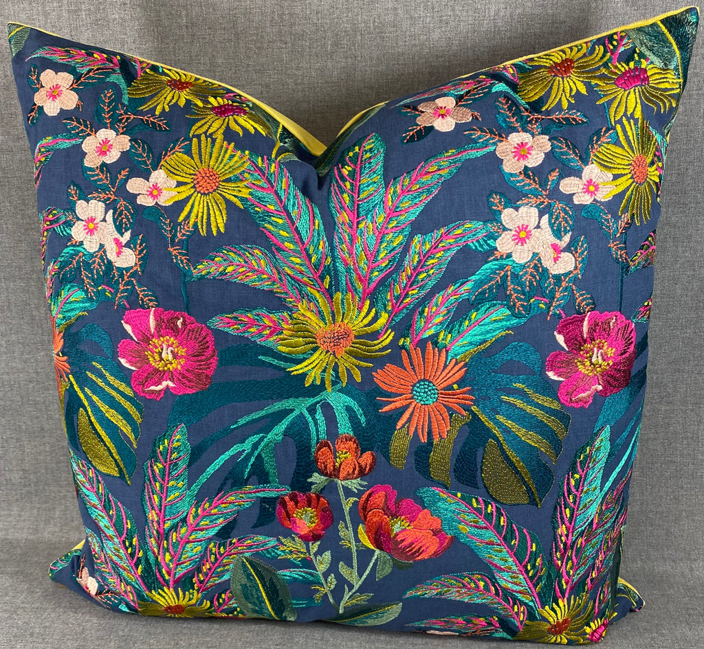 Luxury Pillow - 24" x 24"- Abelia