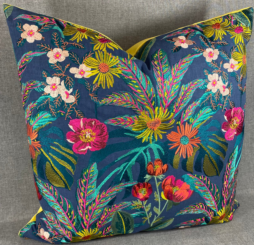 Luxury Pillow - 24" x 24"- Abelia