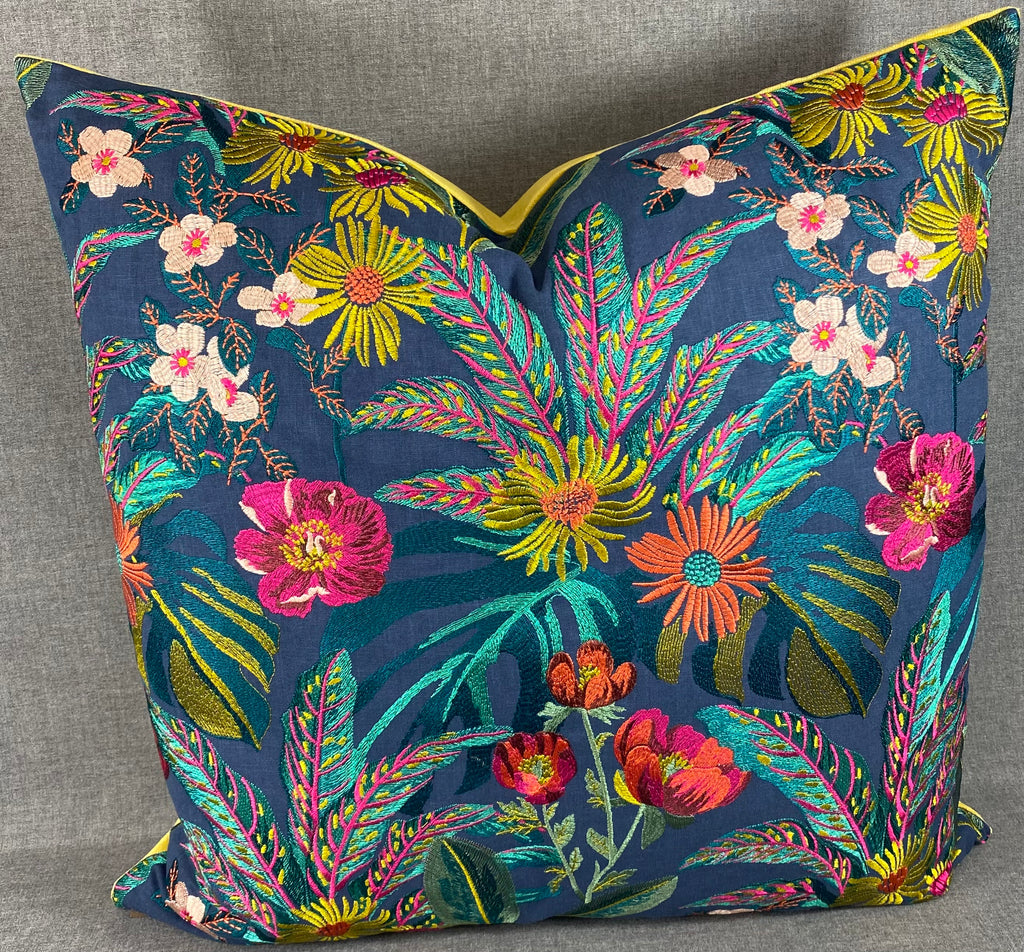 Luxury Pillow - 24" x 24"- Abelia