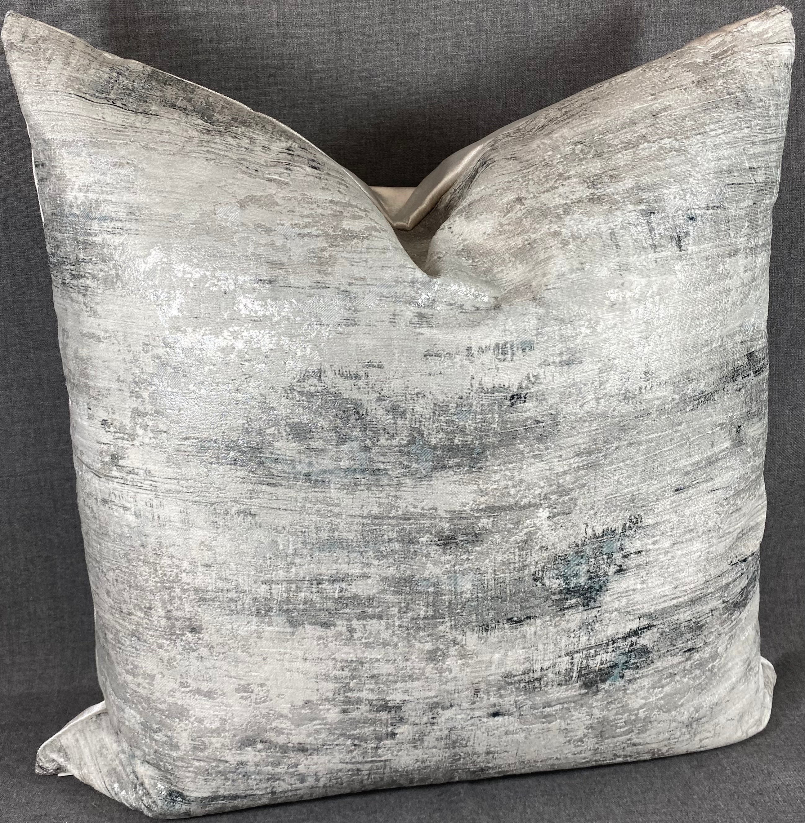 Luxury Pillow – 24" × 24" – Serston Silver