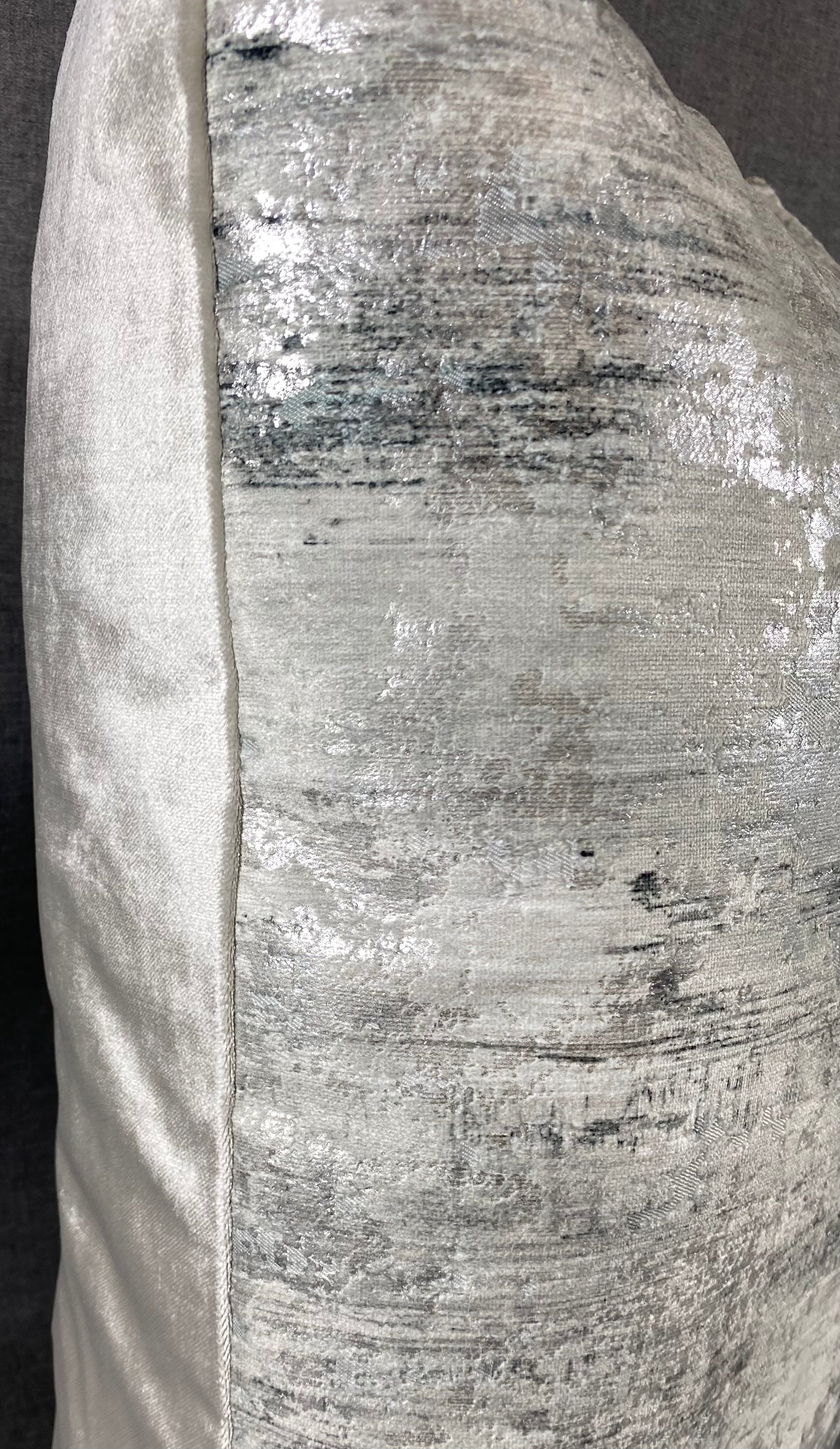 Luxury Pillow – 24" × 24" – Serston Silver