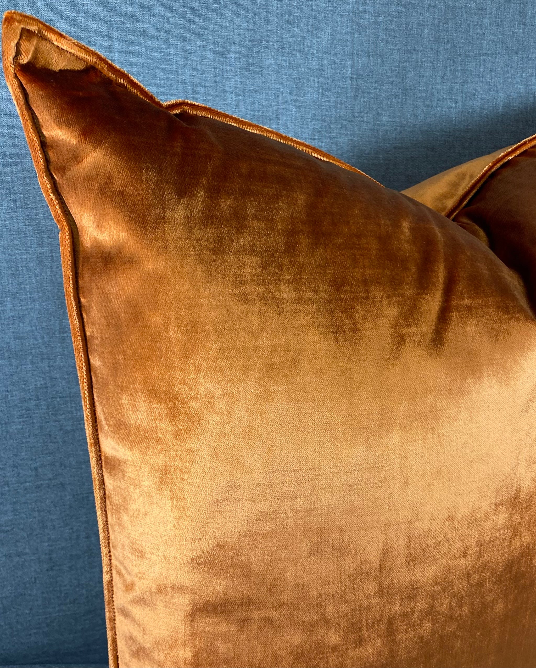 Luxury Pillow – 24" × 24" – Iridescence Double Front Orange