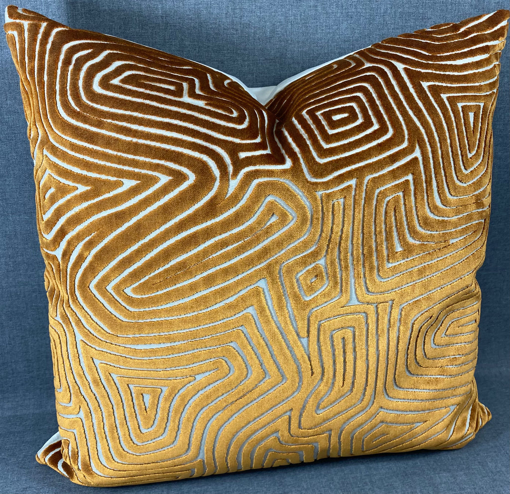 Luxury Pillow – 24" × 24" – Vertigo Rust