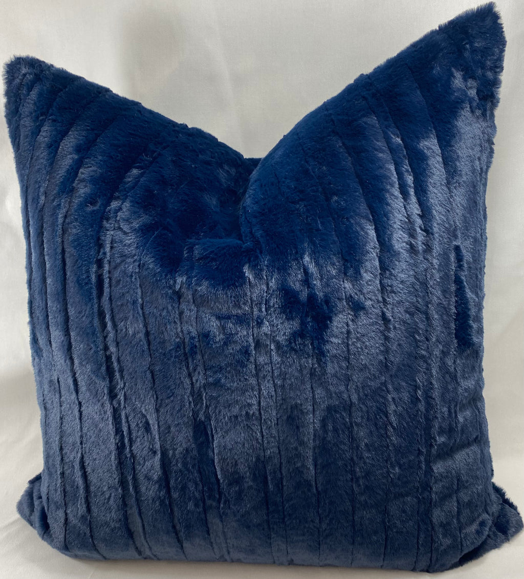 Luxury Pillow – 24" × 24" – Spalding Midnight