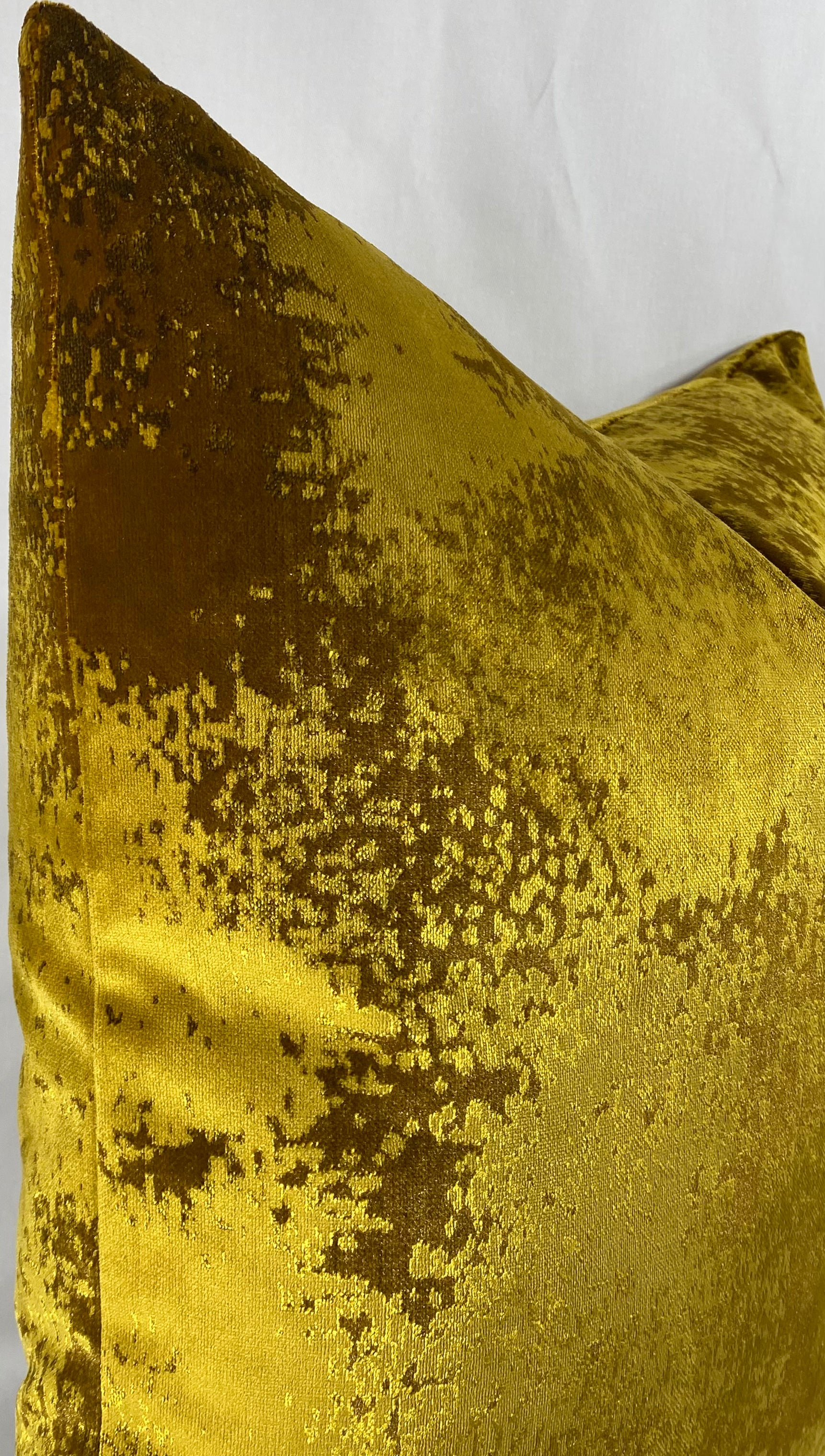 Luxury Pillow - 24" x 24"- Grated Ochre