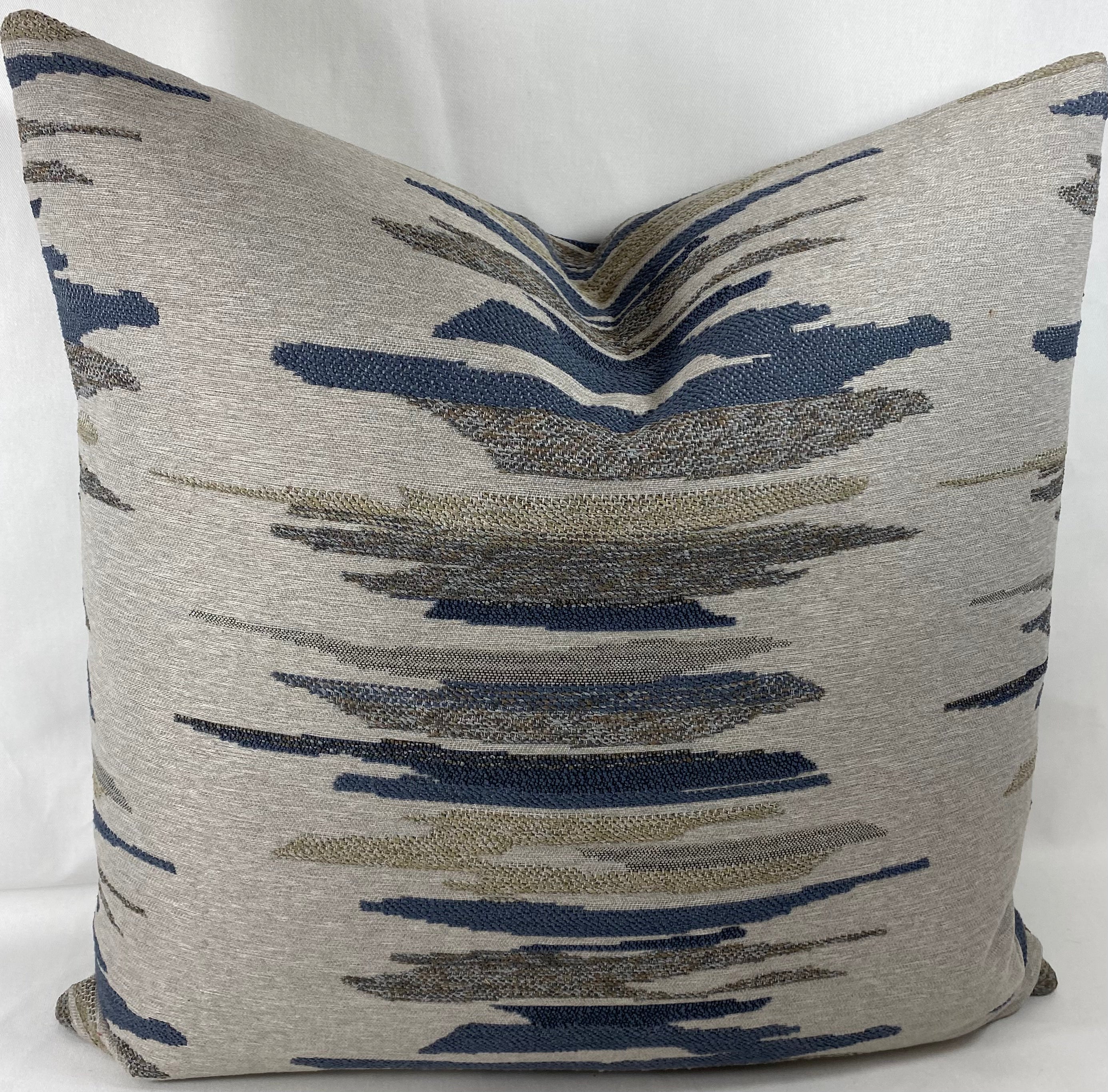 Luxury Pillow – 24" × 24" – Chadford Blue