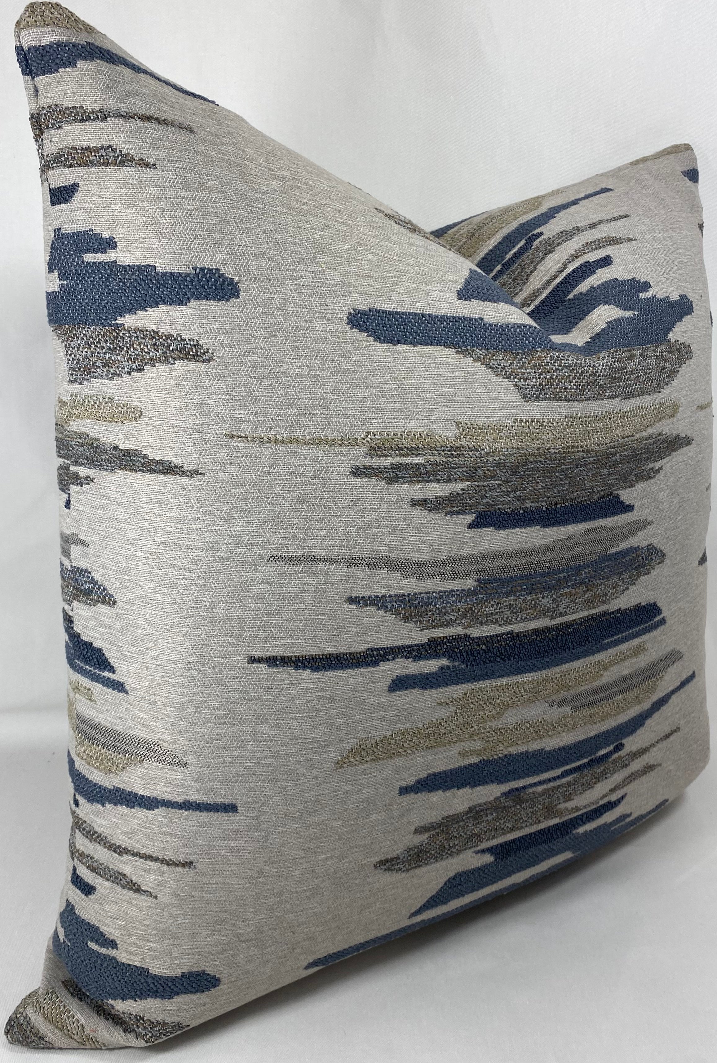 Luxury Pillow – 24" × 24" – Chadford Blue